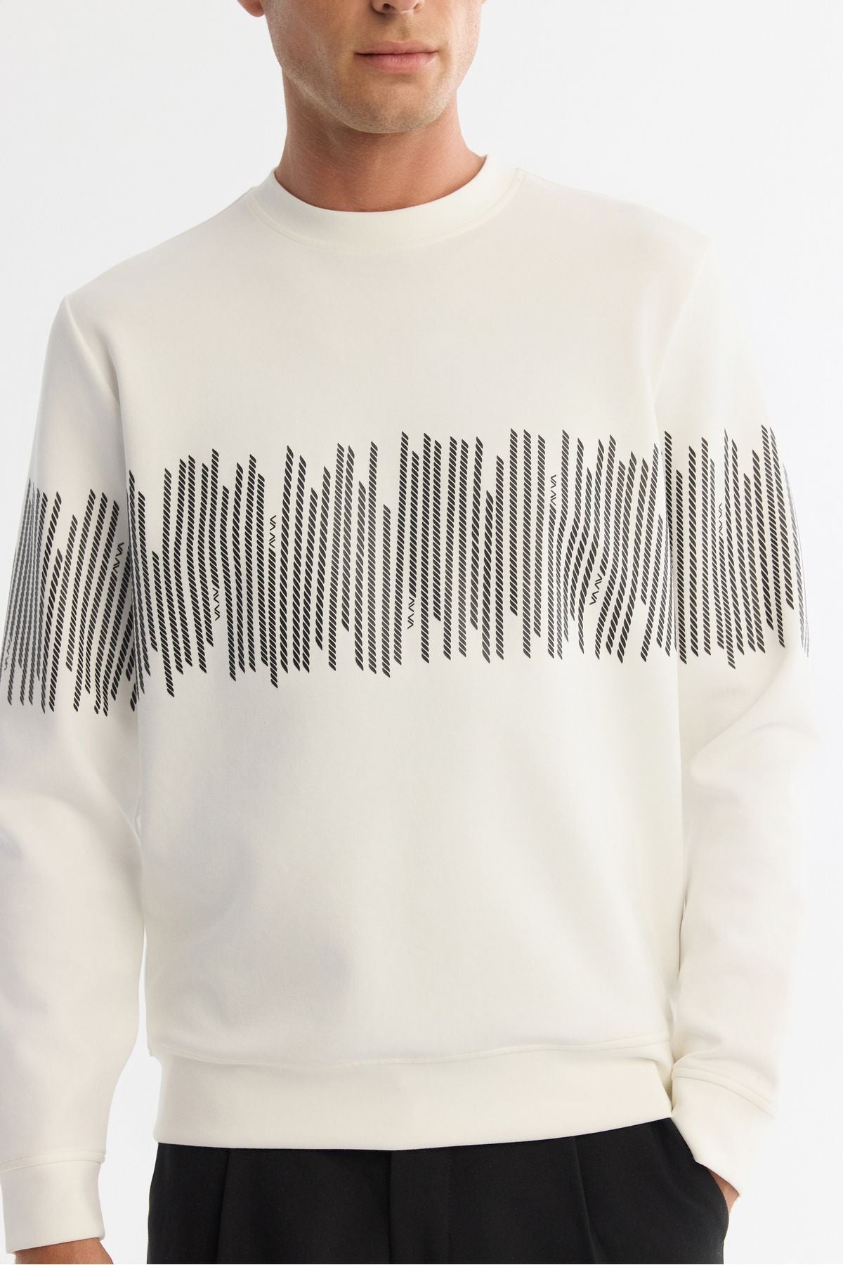 Men's Ecru Bike collar Cotton striped Sweatshirt B001203