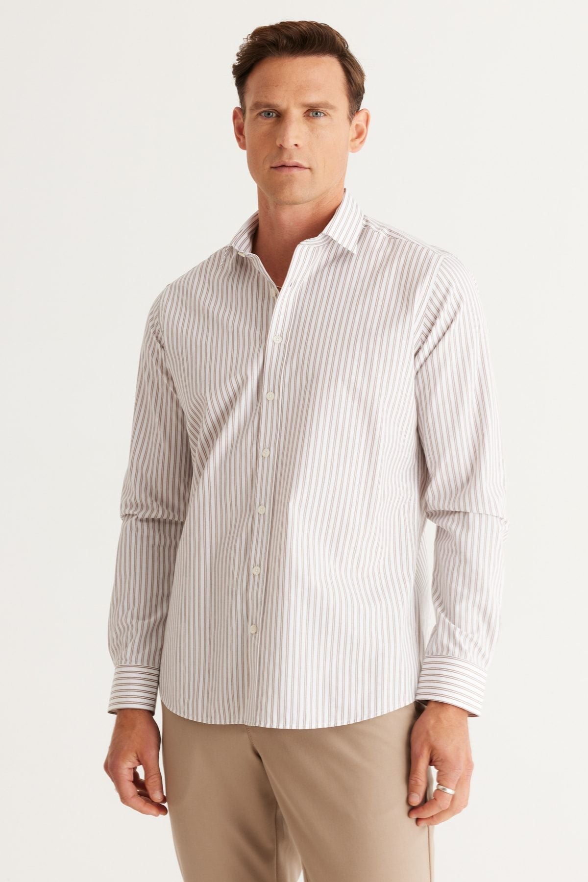 Men's White-Kahve Slim Fit Narrow Cutting Buttoned Neck Cotton Striped Shirt