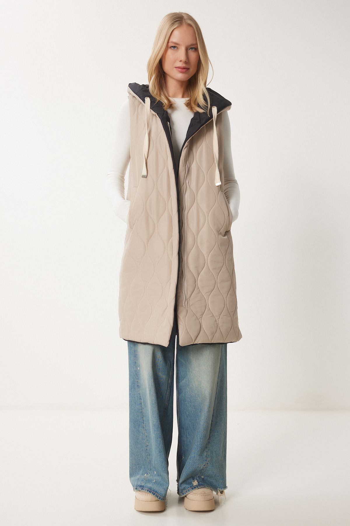 Female black beige hooded double -sided swelling vest NT00437