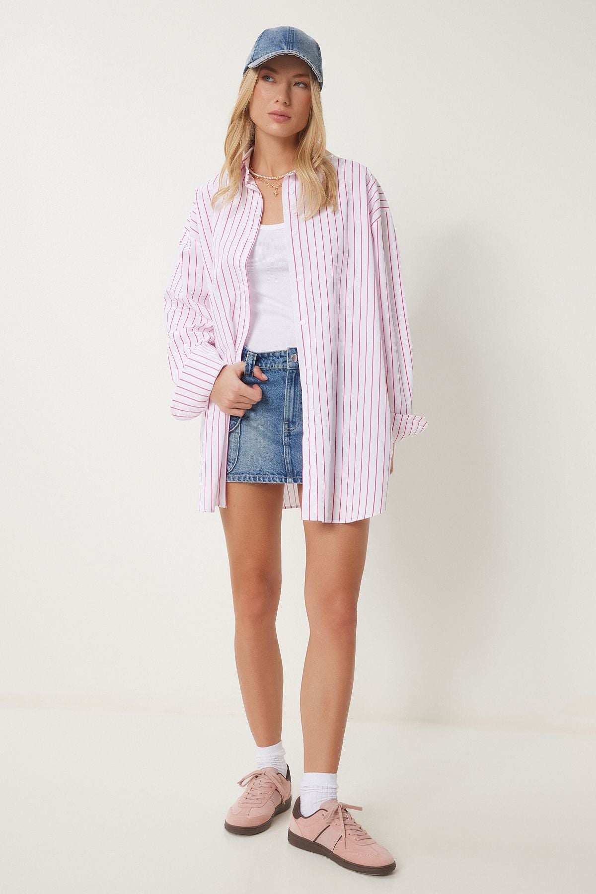 Woman White Pink Striped Oversize Long Weaving Shirt BP00168