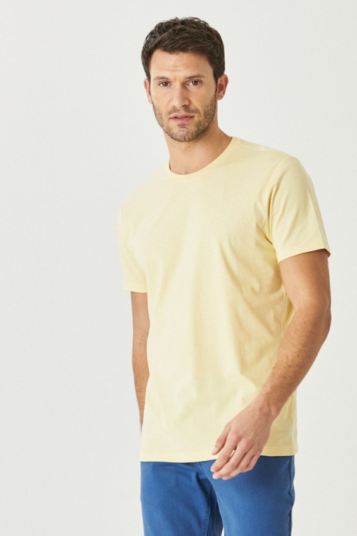Men's Saks-Kırmız-Yellow-Intigo Melanj Slim Fit Dight Cut 4-Piece Basic T-Shirt Package