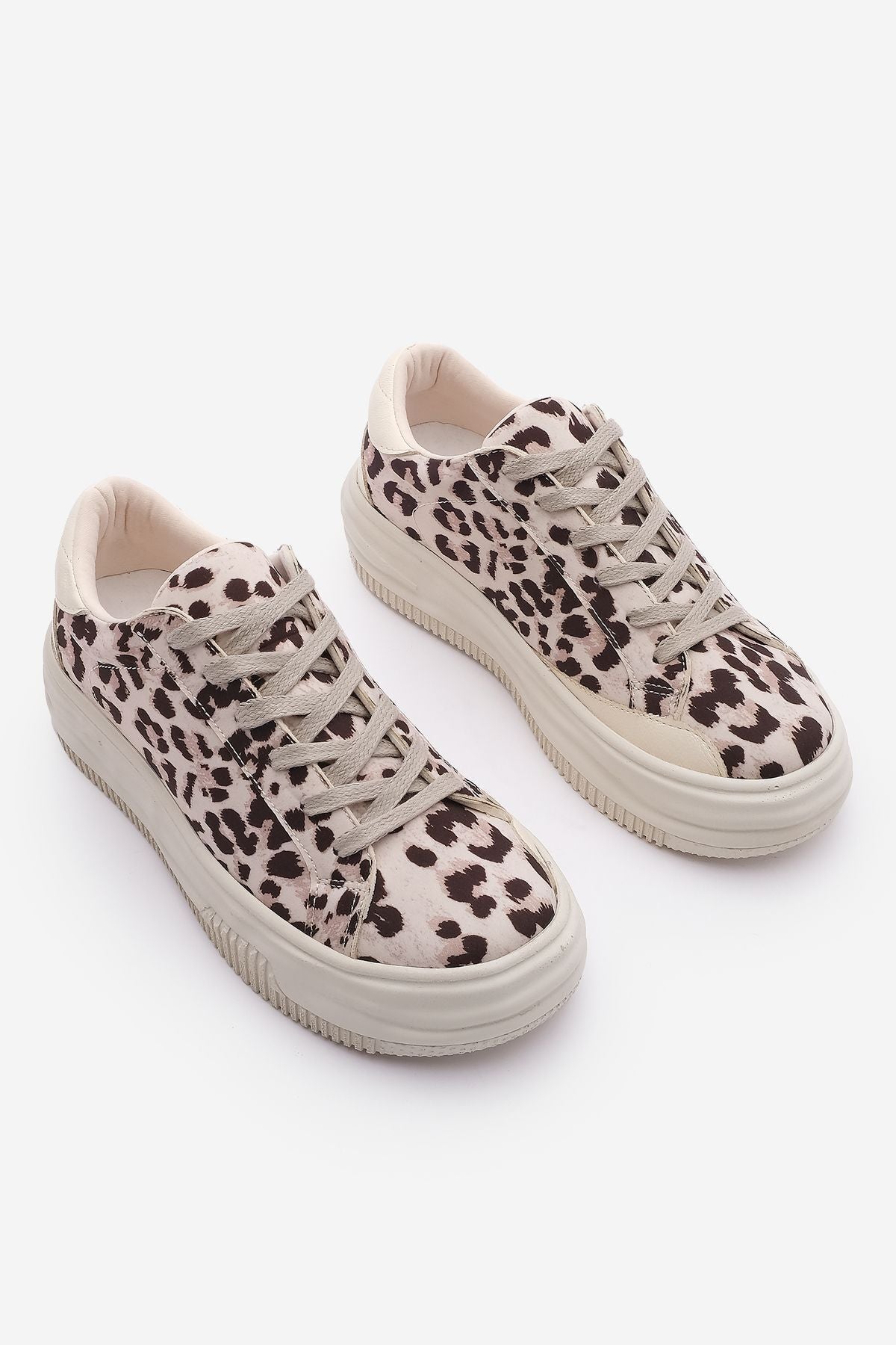 Women Sneaker thick sole laged laced sneakers Tales ecru leopard