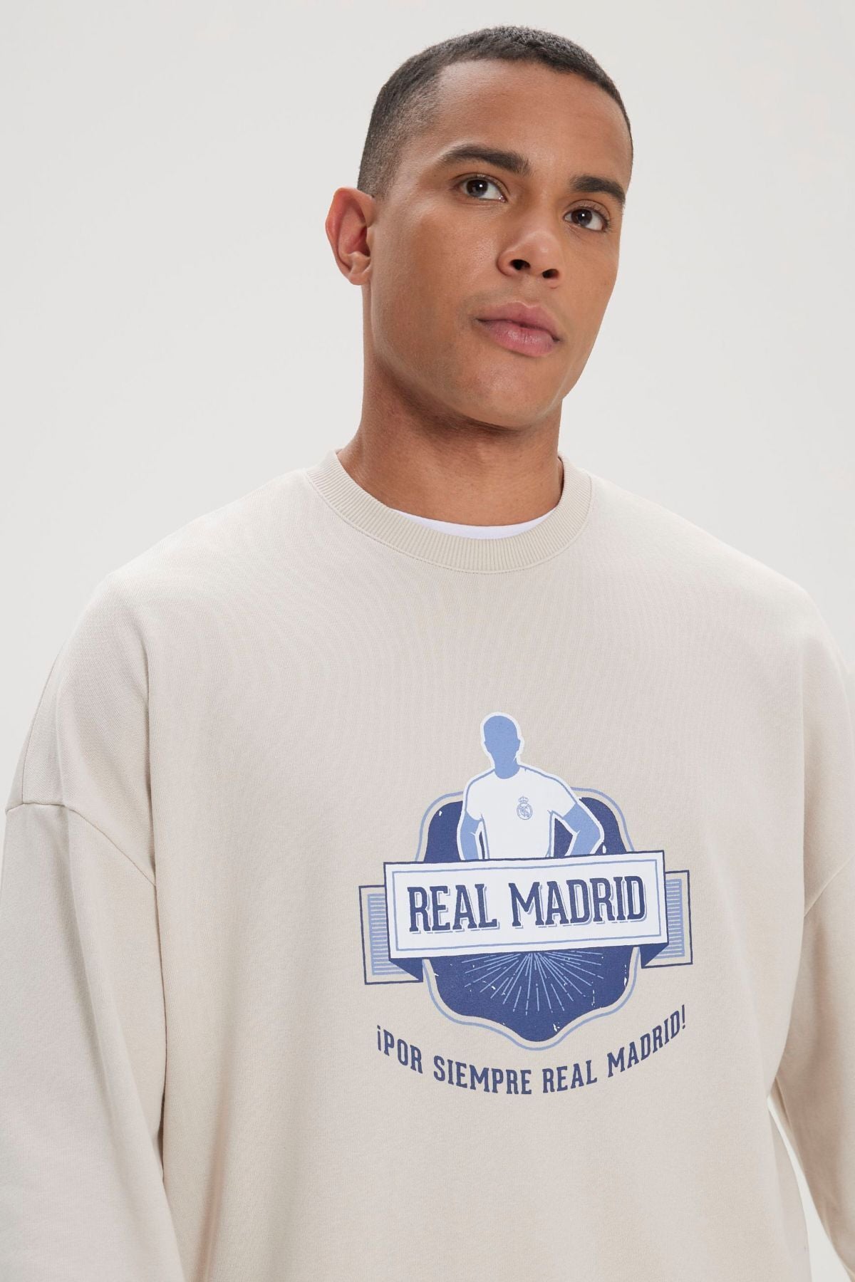 Real Madrid Licensed 3 Yarn Cotton Oversizle Fit Plenty Cut Men's Light Beige Bike Collar Sweatshirt