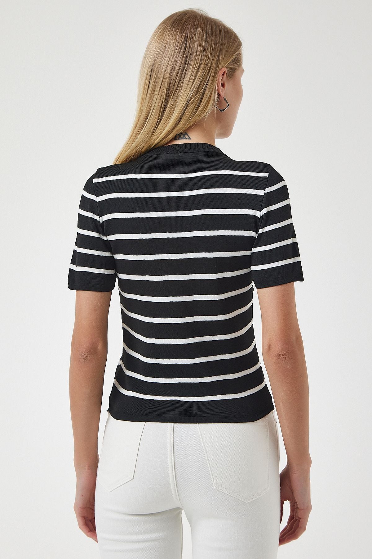 Women's black bike collar striped knitwear blouse OW00033