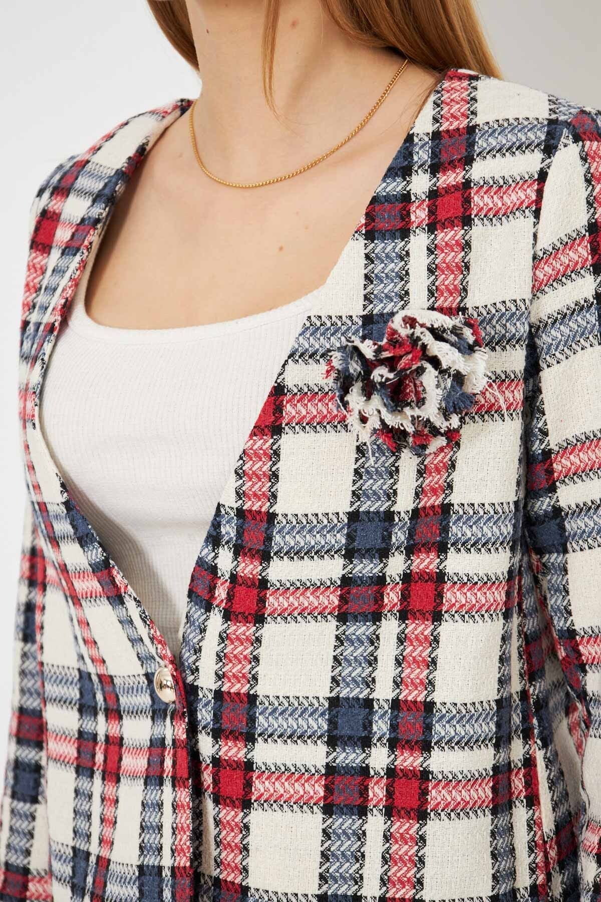 Women's Red V-Neck collar brooch detailed plaid jacket ARM-25K001033