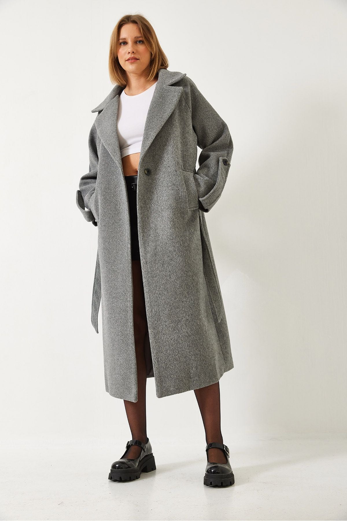 Female Arm Detailed Beded Stamp Coat 60261243