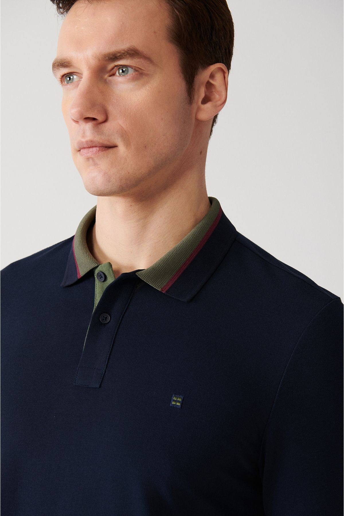 Men's Navy Blue striped 100 %cotton 2 button polo collar T-shirt E001036