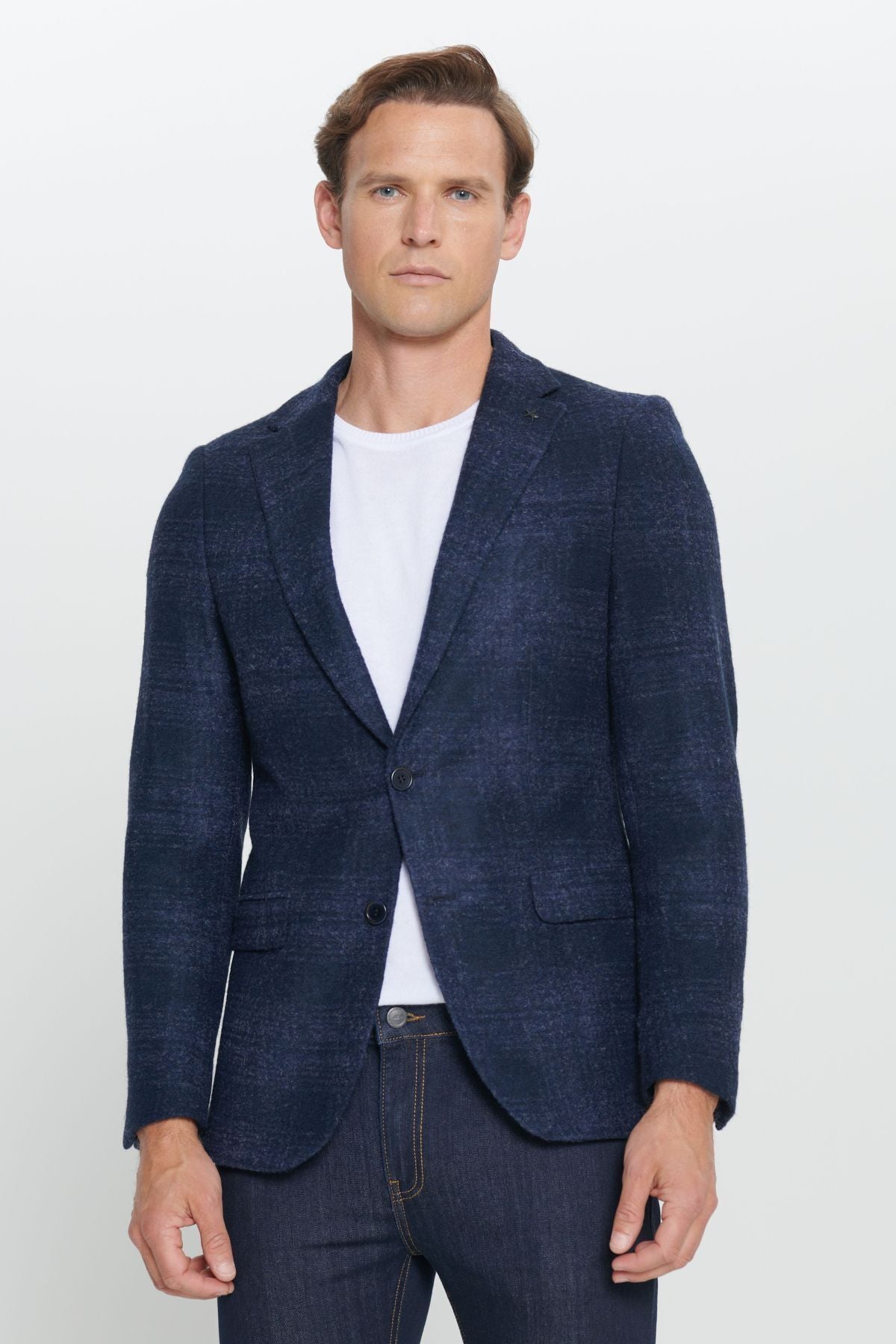 Men's navy blue slim fit narrow cut mono collar woolen blazer jacket