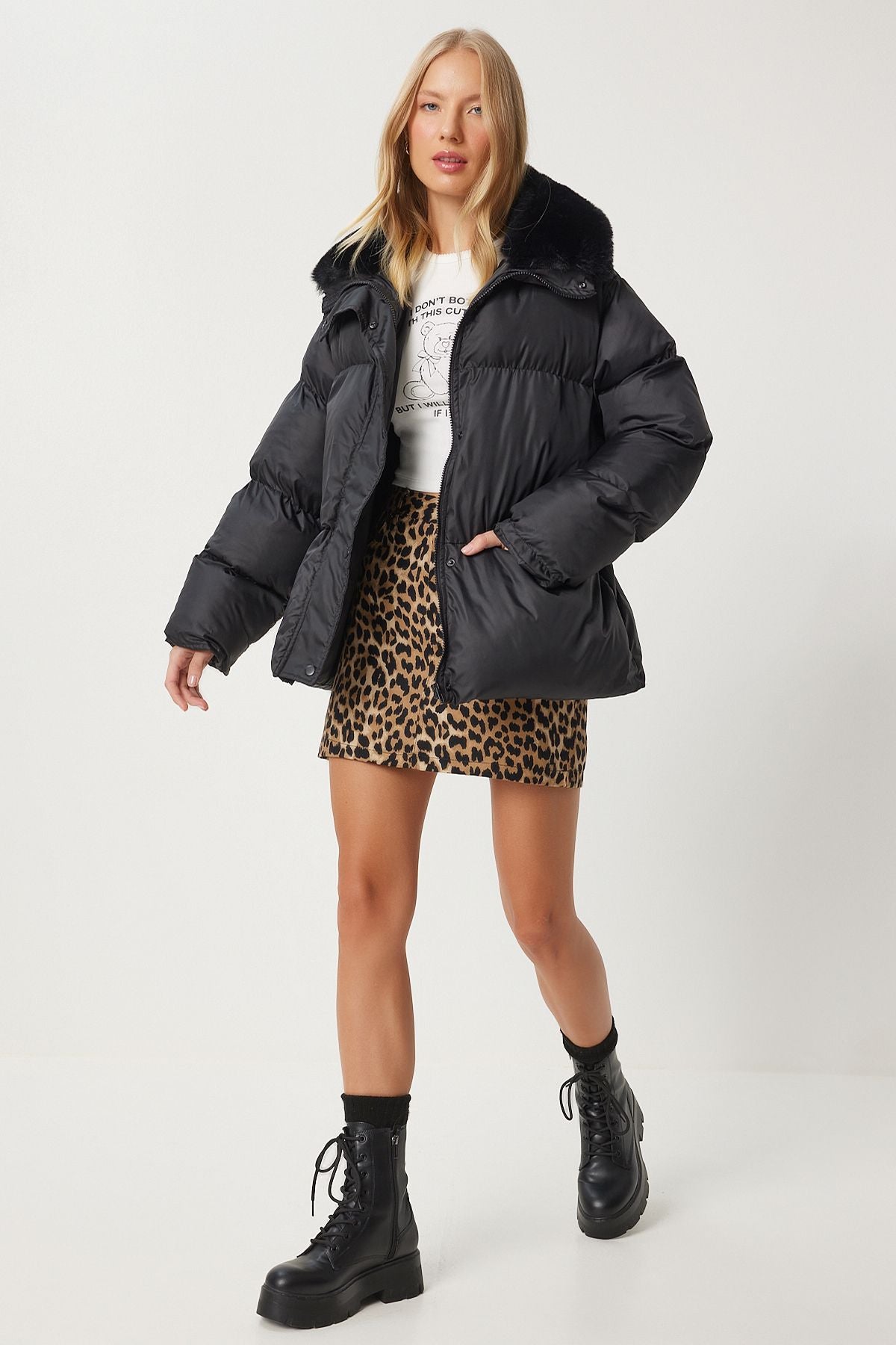 Female black fur collar swelling coat aw00011