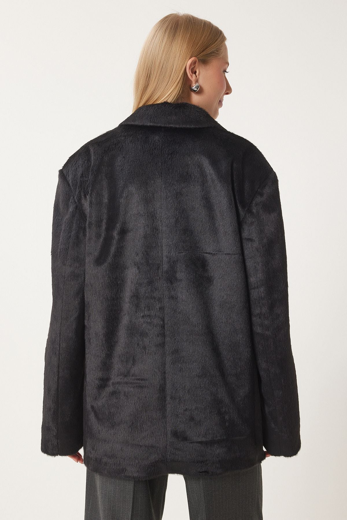 Female Black Cruve Yaka Artificial Fur Jacket FN03435