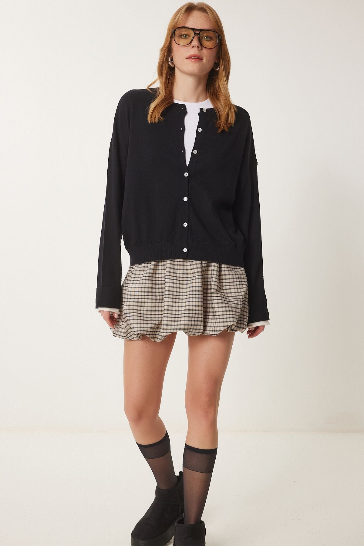 Female black contrast strip detailed seasonal knitwear cardigan US00953