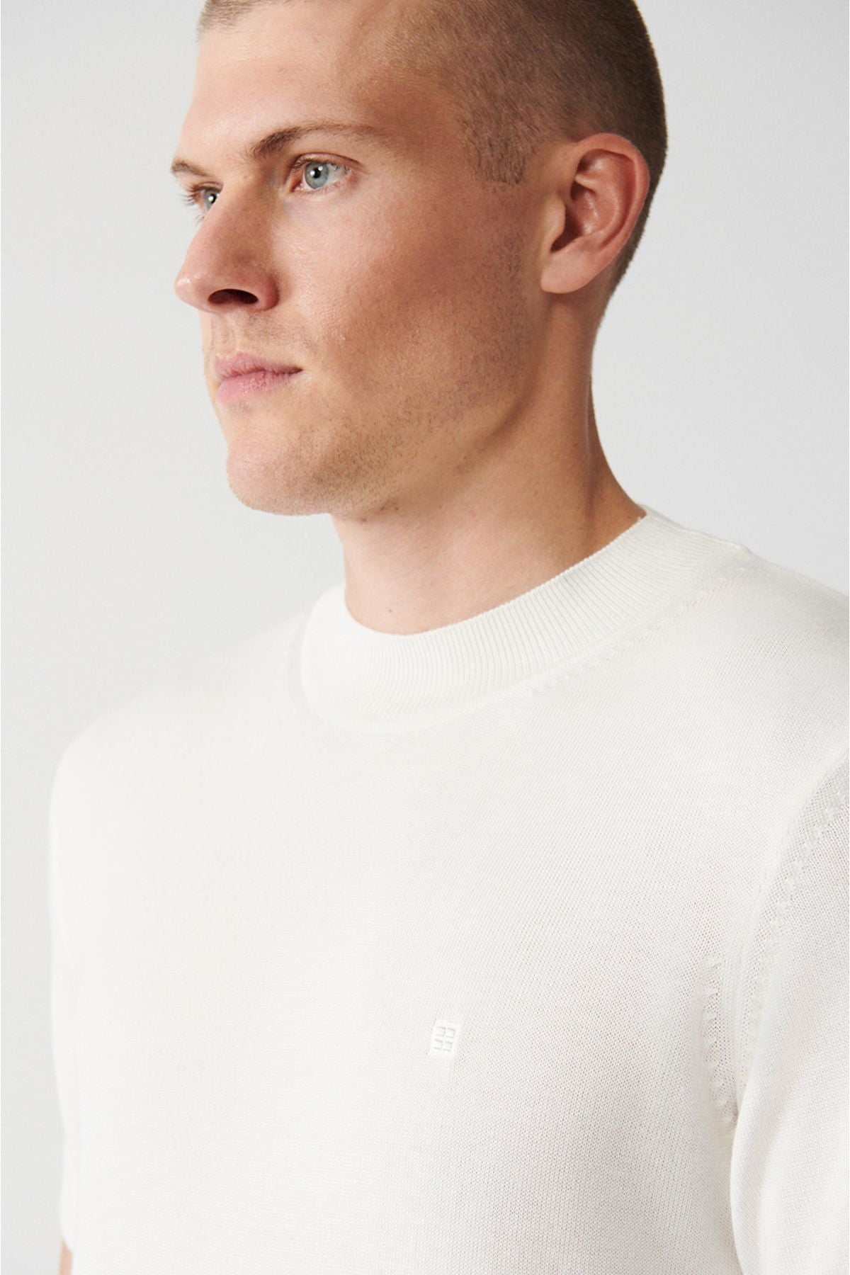 Men's Ecru Half Fisherman Collar Short Sleeve Knitwear T-Shirt B005025
