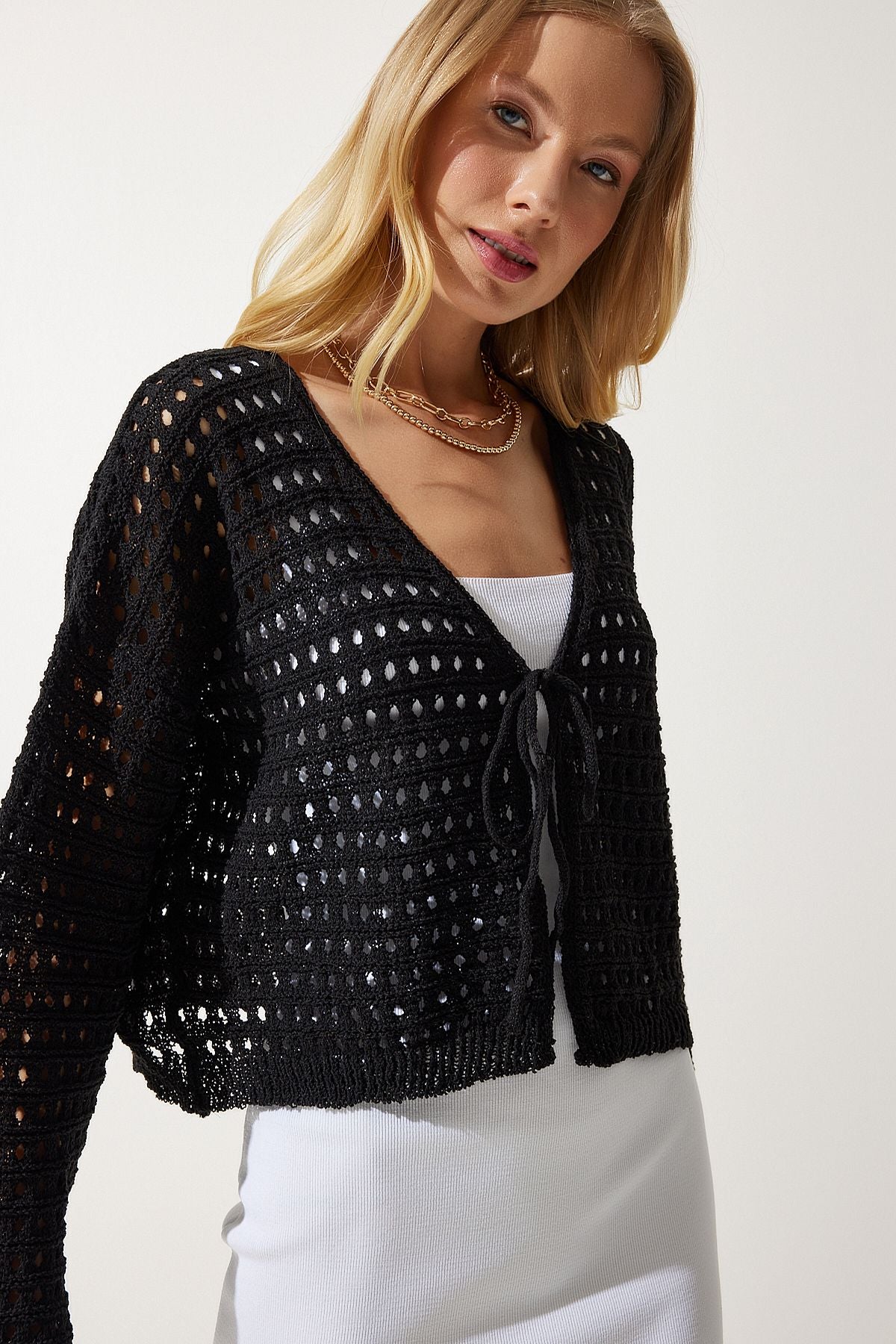 Female Black Perforated Seasonal Triko Cardigan CI00105
