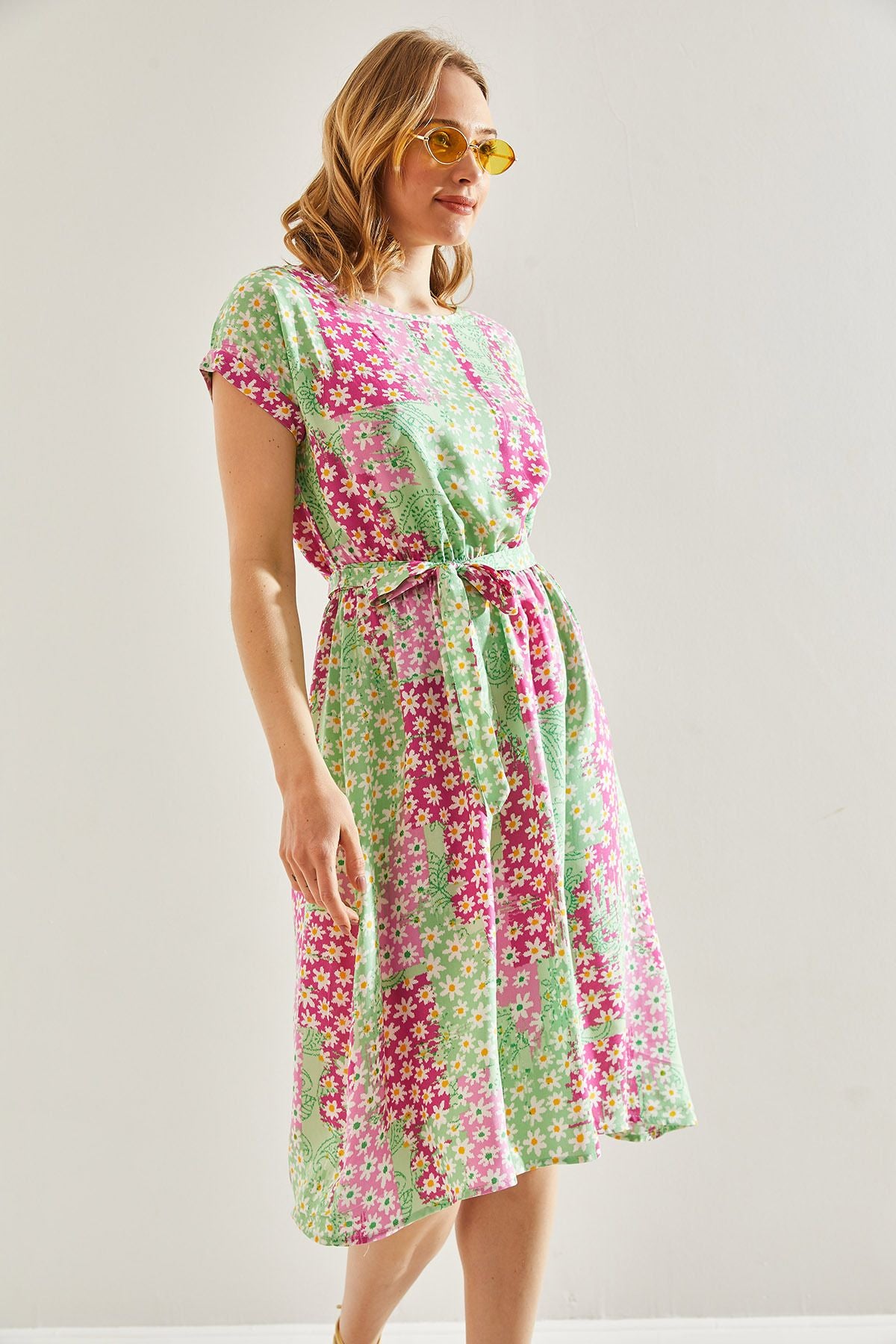 Female belt patterned viscose dress 60221003