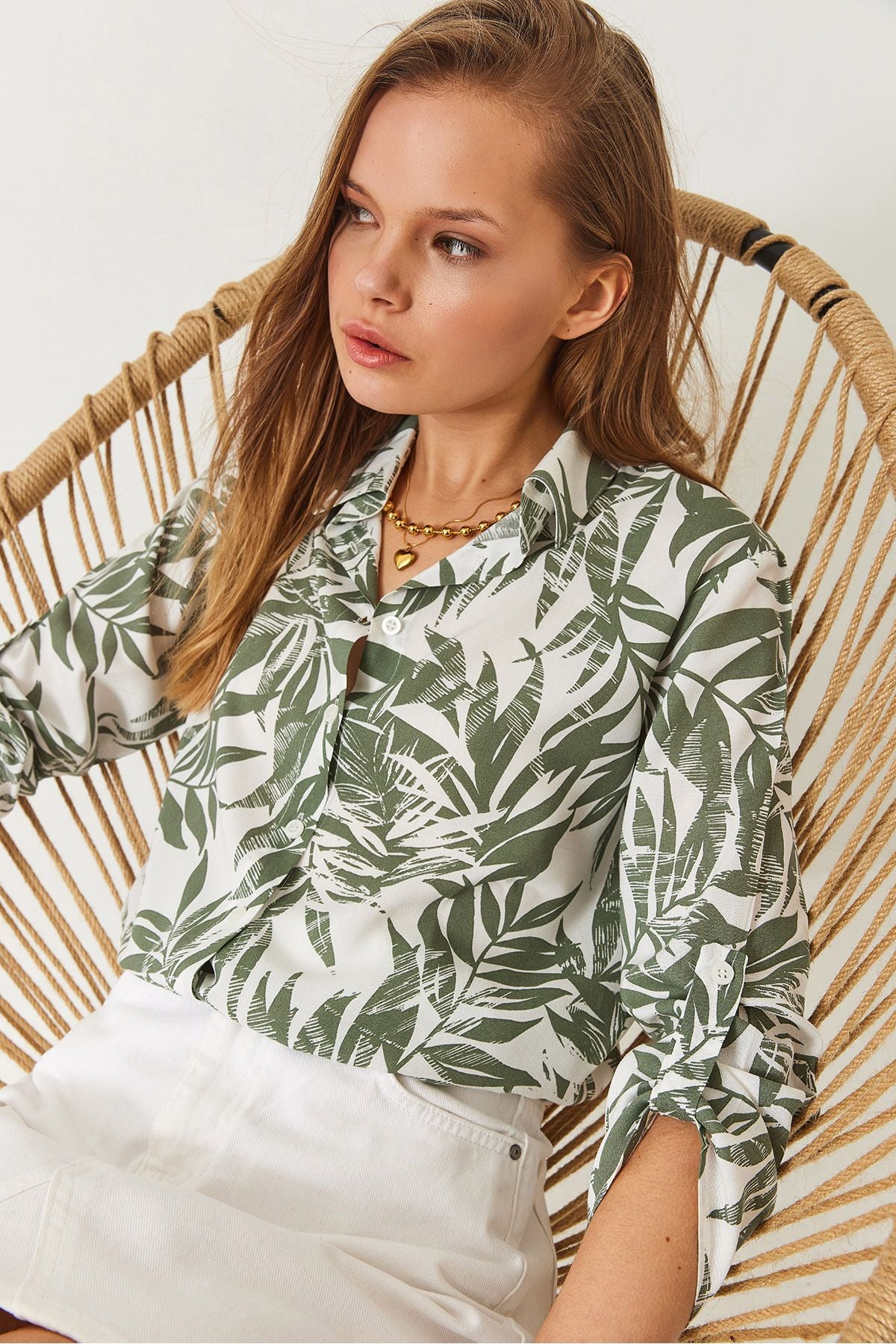 Women's Sleeve Folded Leaf Patterned Viscose Shirt 60261452