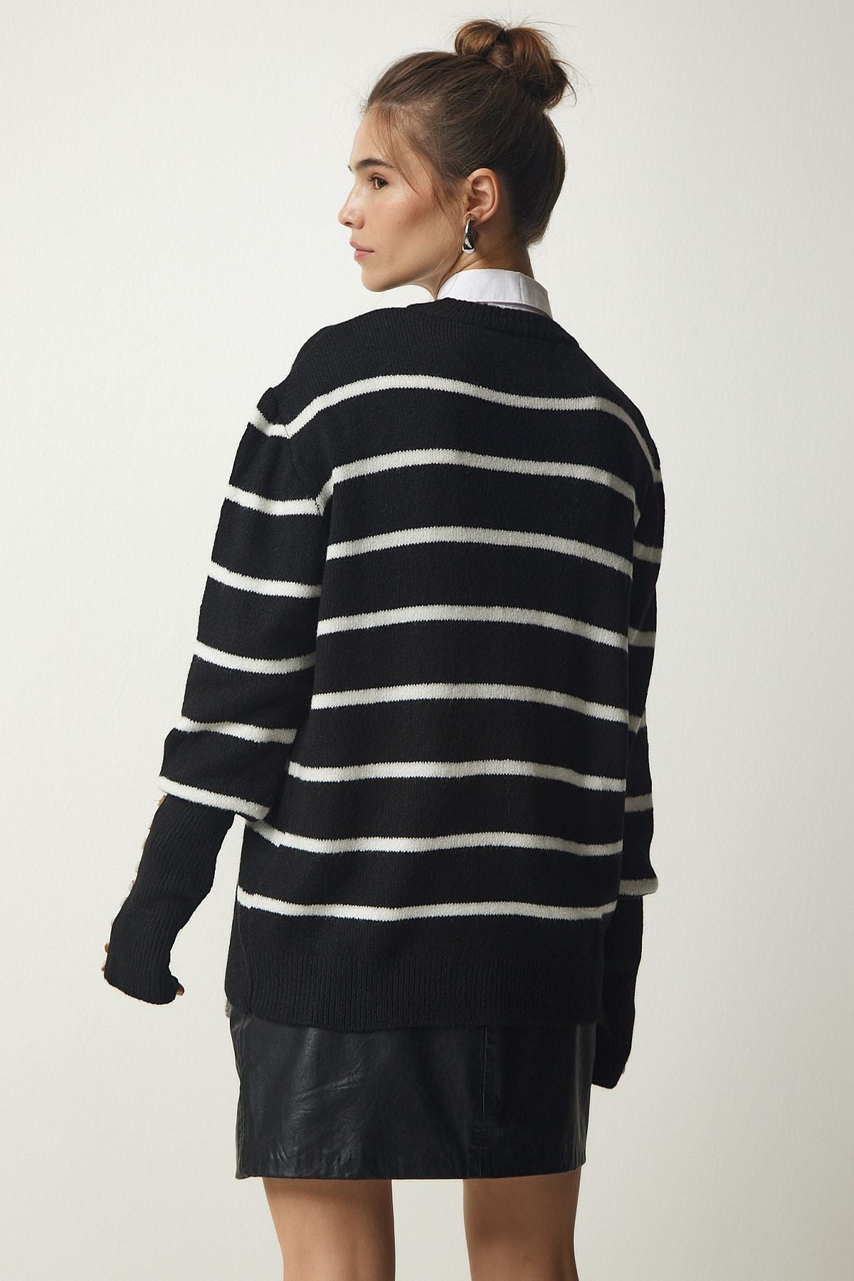Woman Black striped knitwear sweater NF00073
