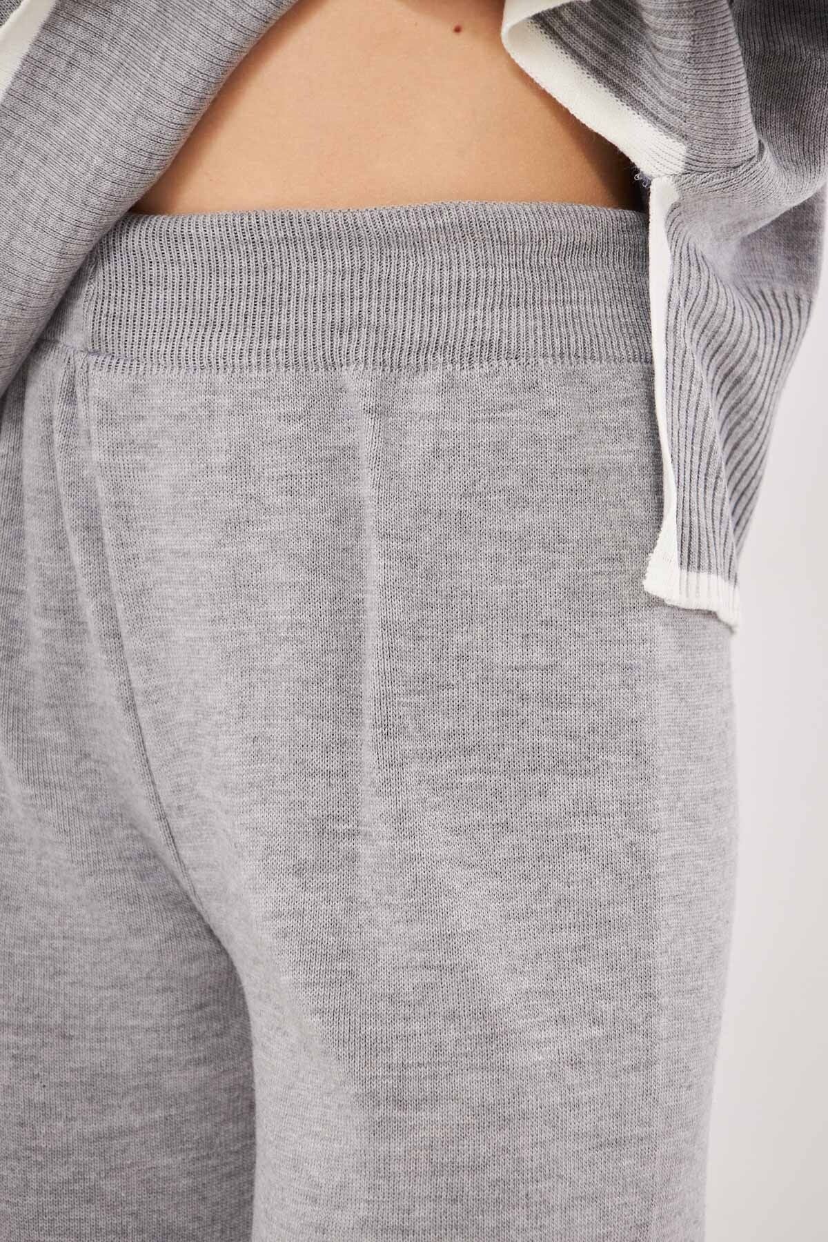 Women's gray arm skirt tip lane knitwear binary set ARM-25K012006