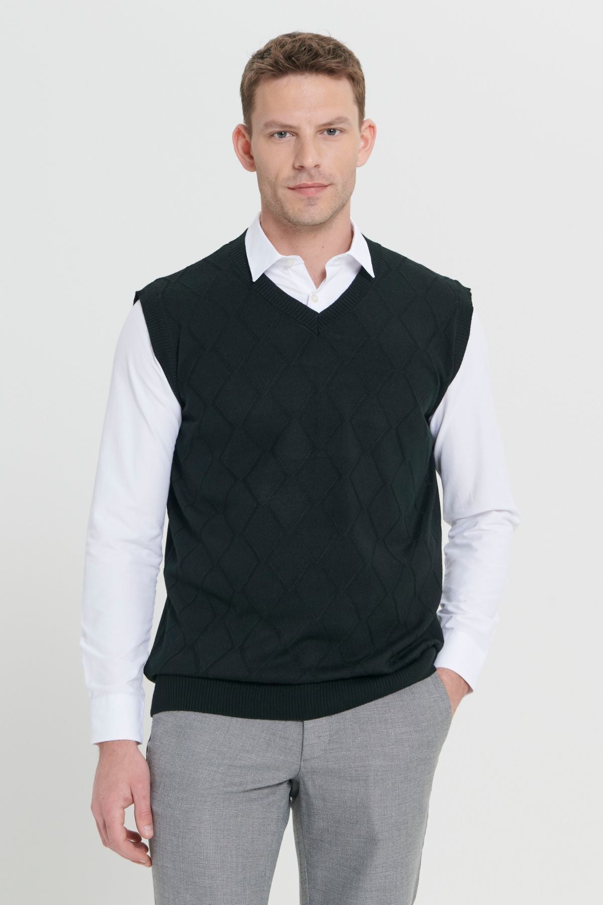 Men's Black Standard Fit Normal Cut V -neck knitwear sweater