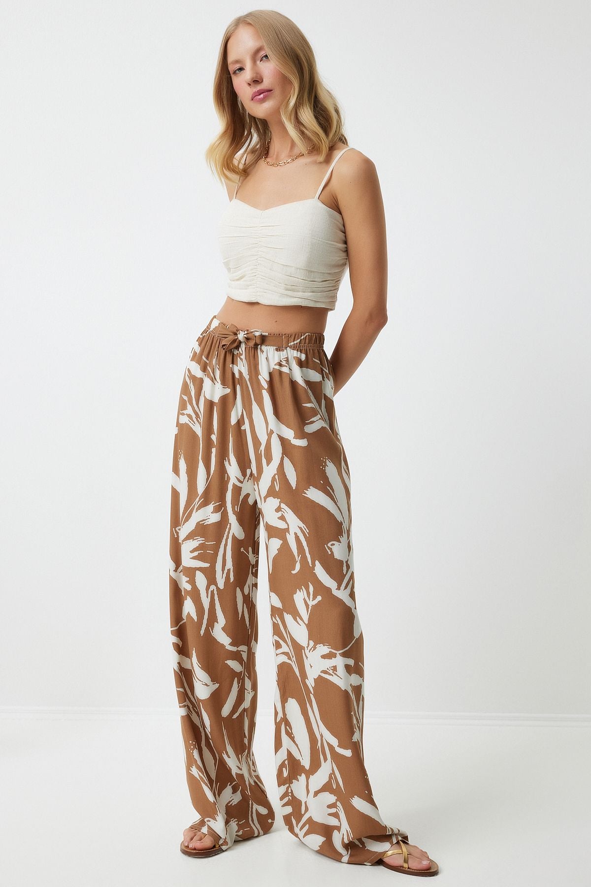 Female Biscuit White Patterned Viscose Palazzo Pants EN00606