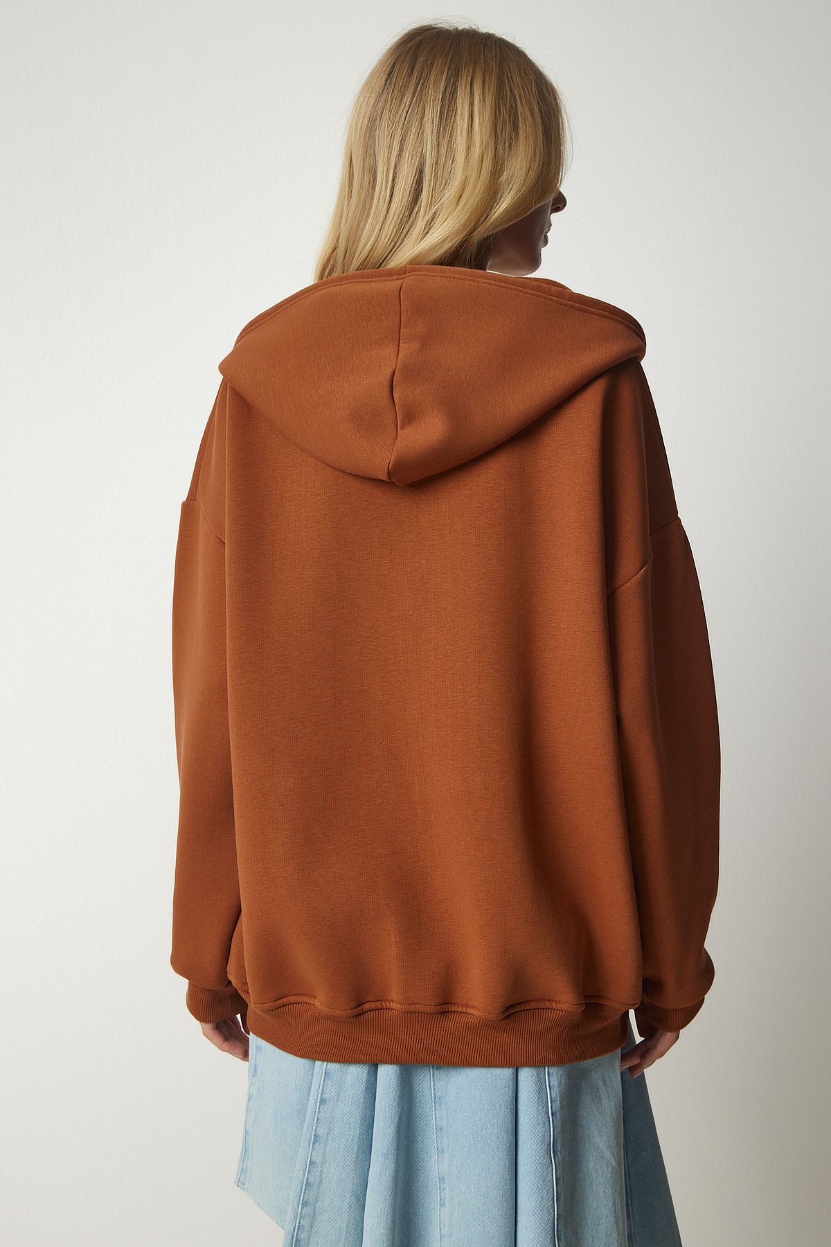 Female tile hooded zipper with an oversize sweatshirt ub00124