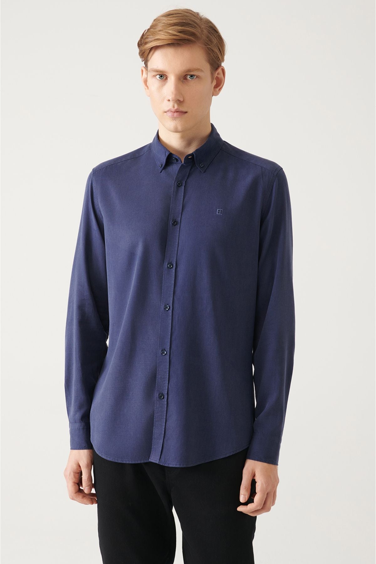 Navy blue button collar comfort fit Tensel shirt B002001