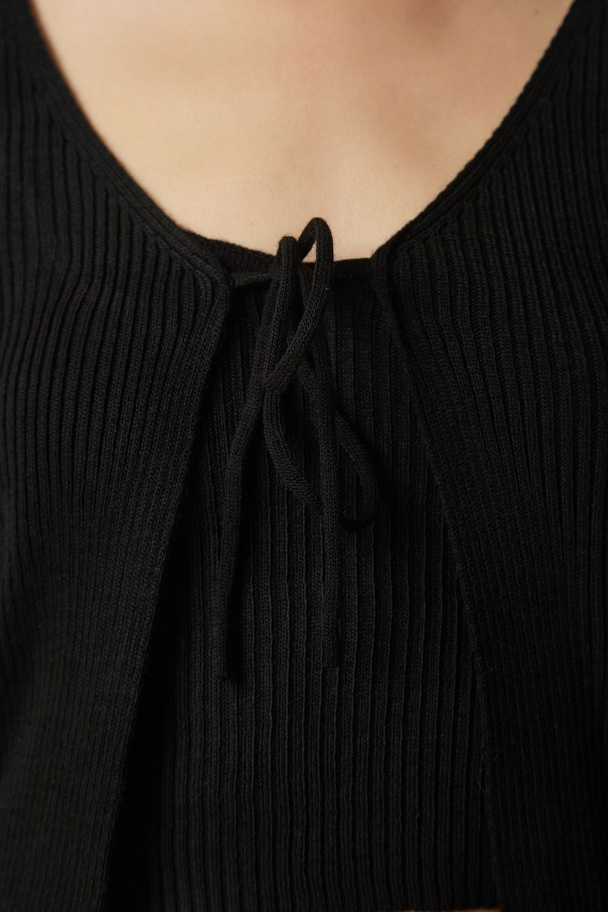 Female Black Conspuent Knitwear Crop Cardigan Team MT00143