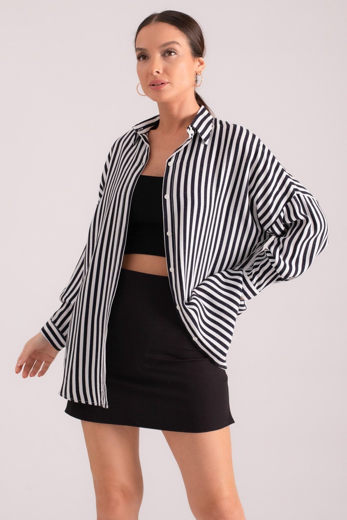 Woman Black-and-White Thin Striped Oversize Long Basic Shirt ARM-221185