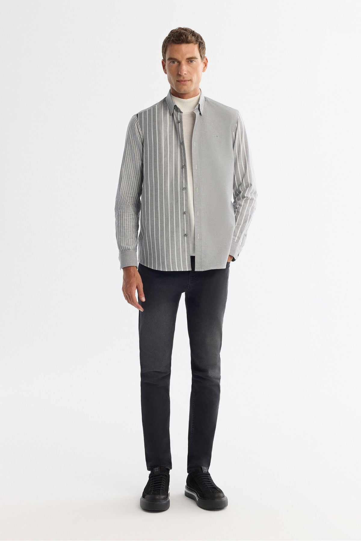 Men's anthracite buttoned collar 100 %cotton striped shirt A42Y2044