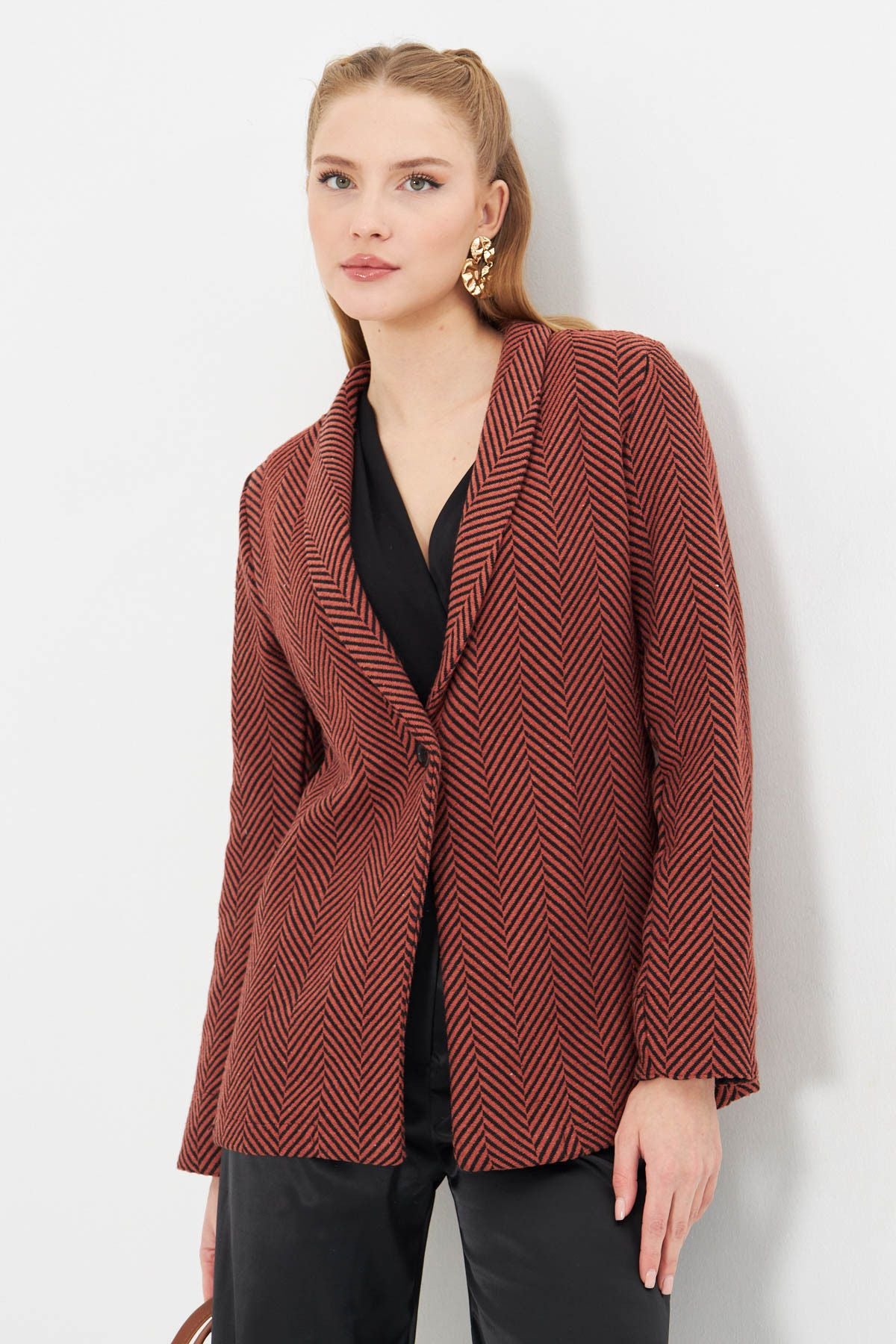 Women's Tile Fish Right Pattern Folding Single button with a buttoned stamp jacket ARM-24K001066