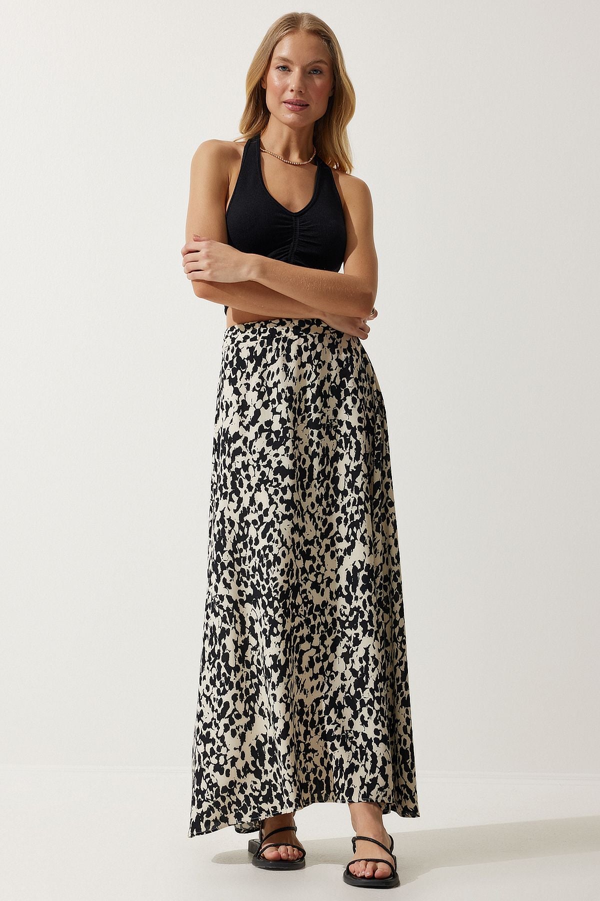 Women's Cream Black Patterned Long viscose skirt DD01302