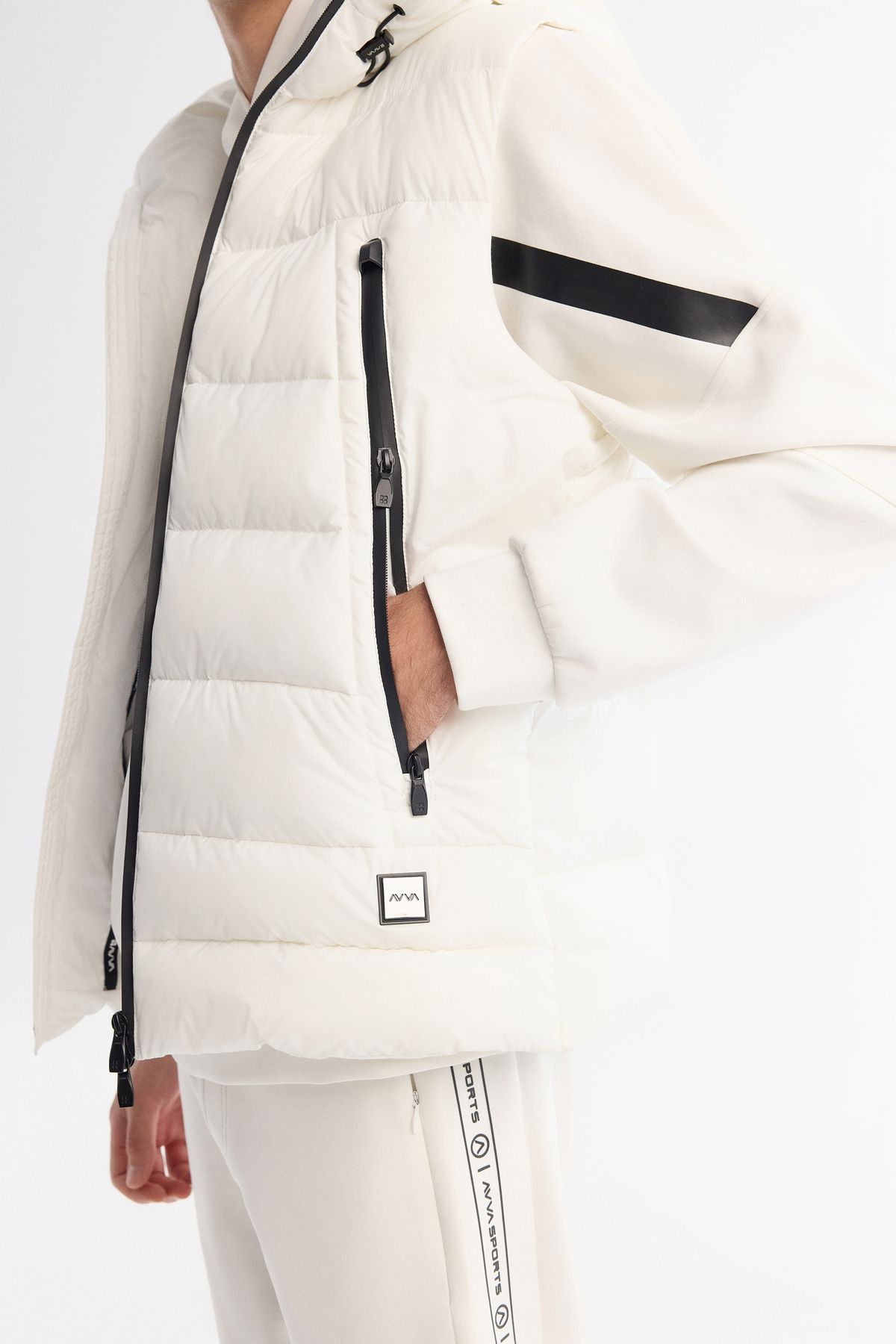 Men's white hooded water repulsion windproof swelling vest A42y6504