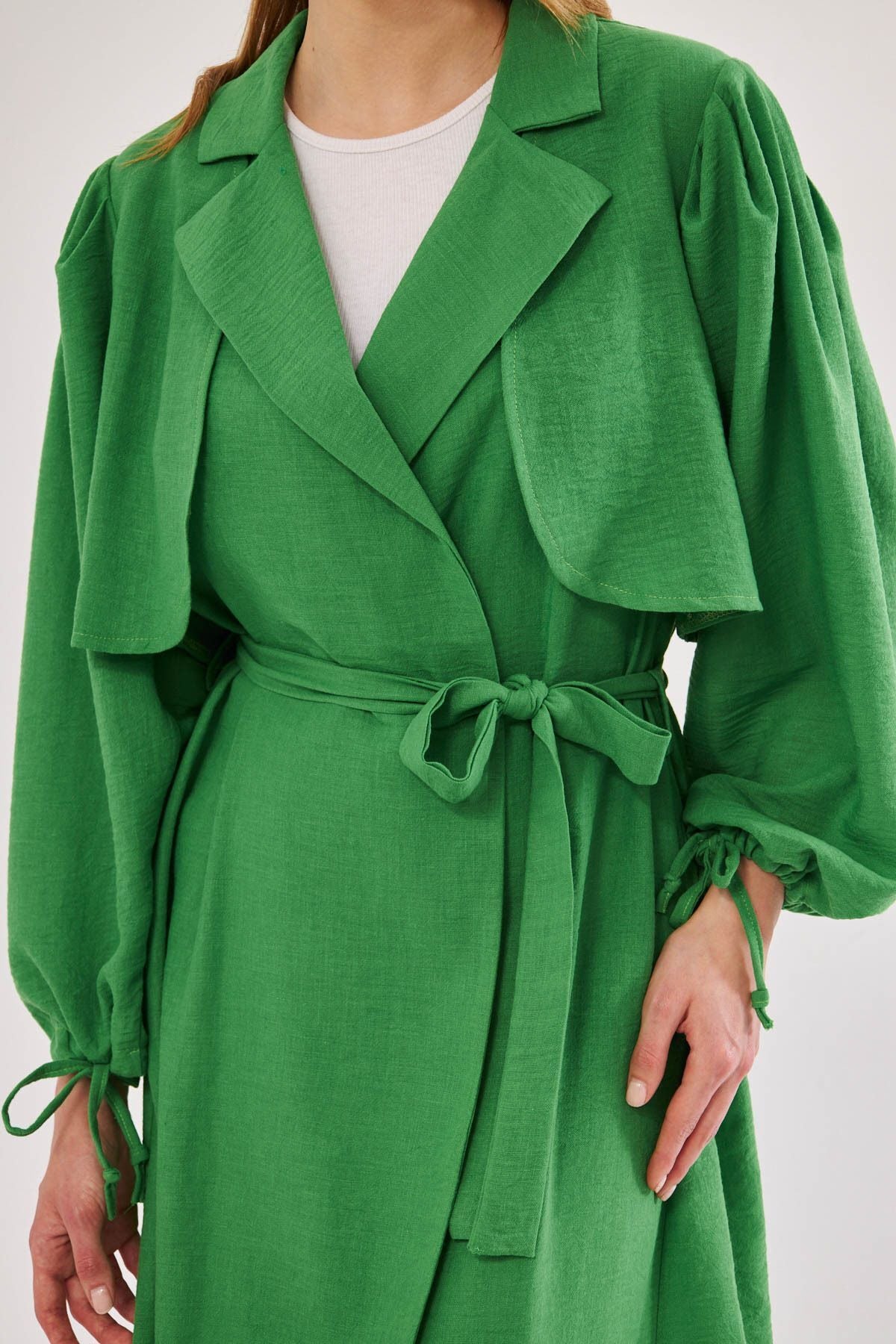 Female Green Ennea Trench coat arms Pleated Belled Arm Mouth Lace Lace Detail Arm-24Y001030