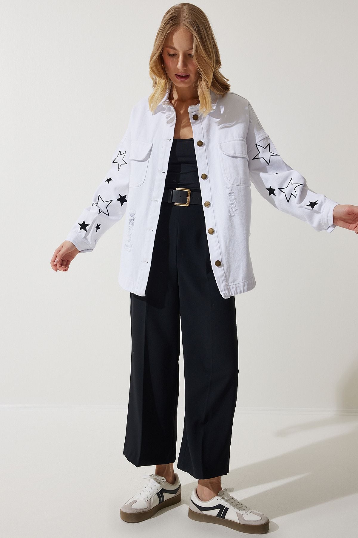 Woman White Star Embroidered Oversize Shirt Jacket SA00026