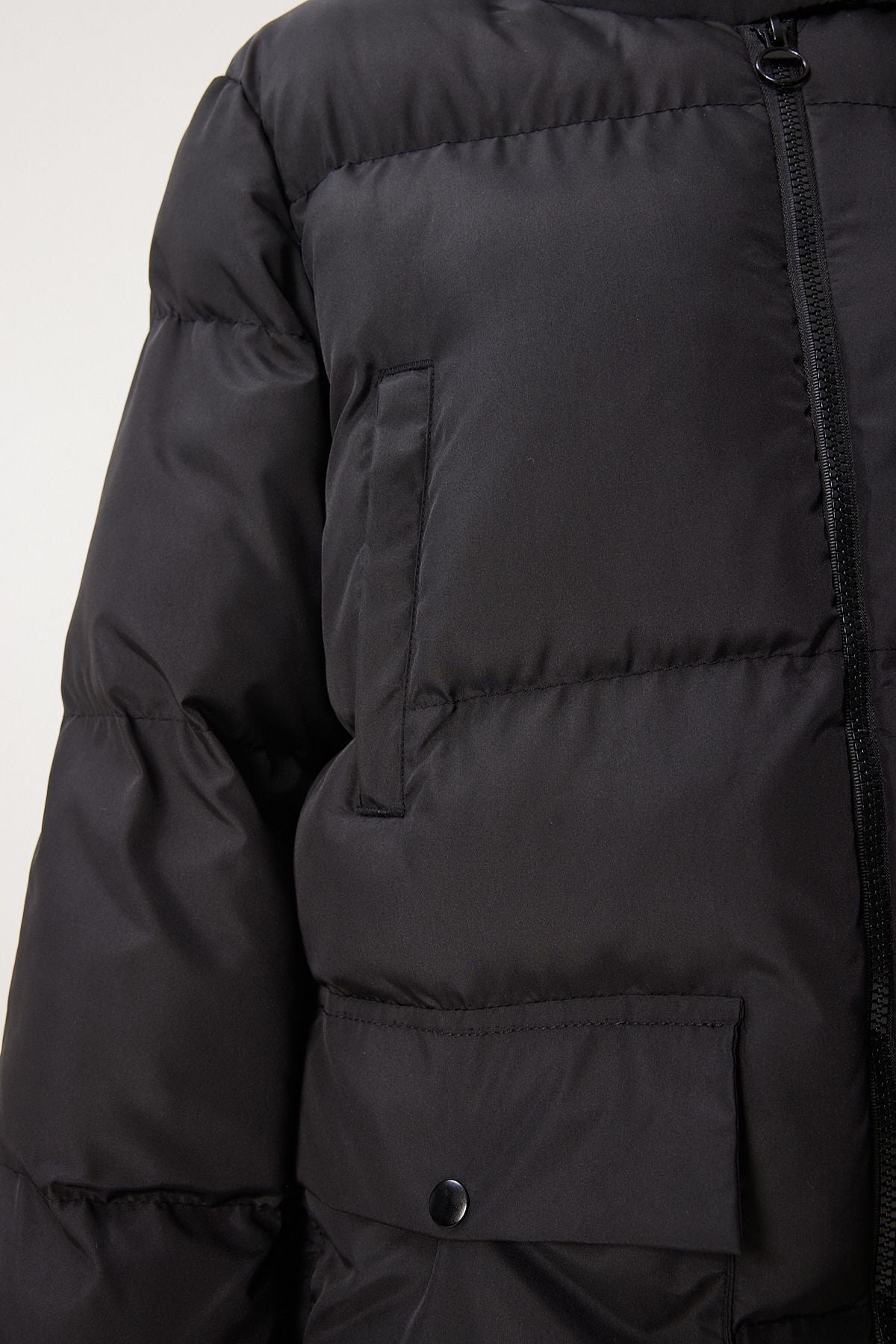 Female black hooded swelling coat HK00023
