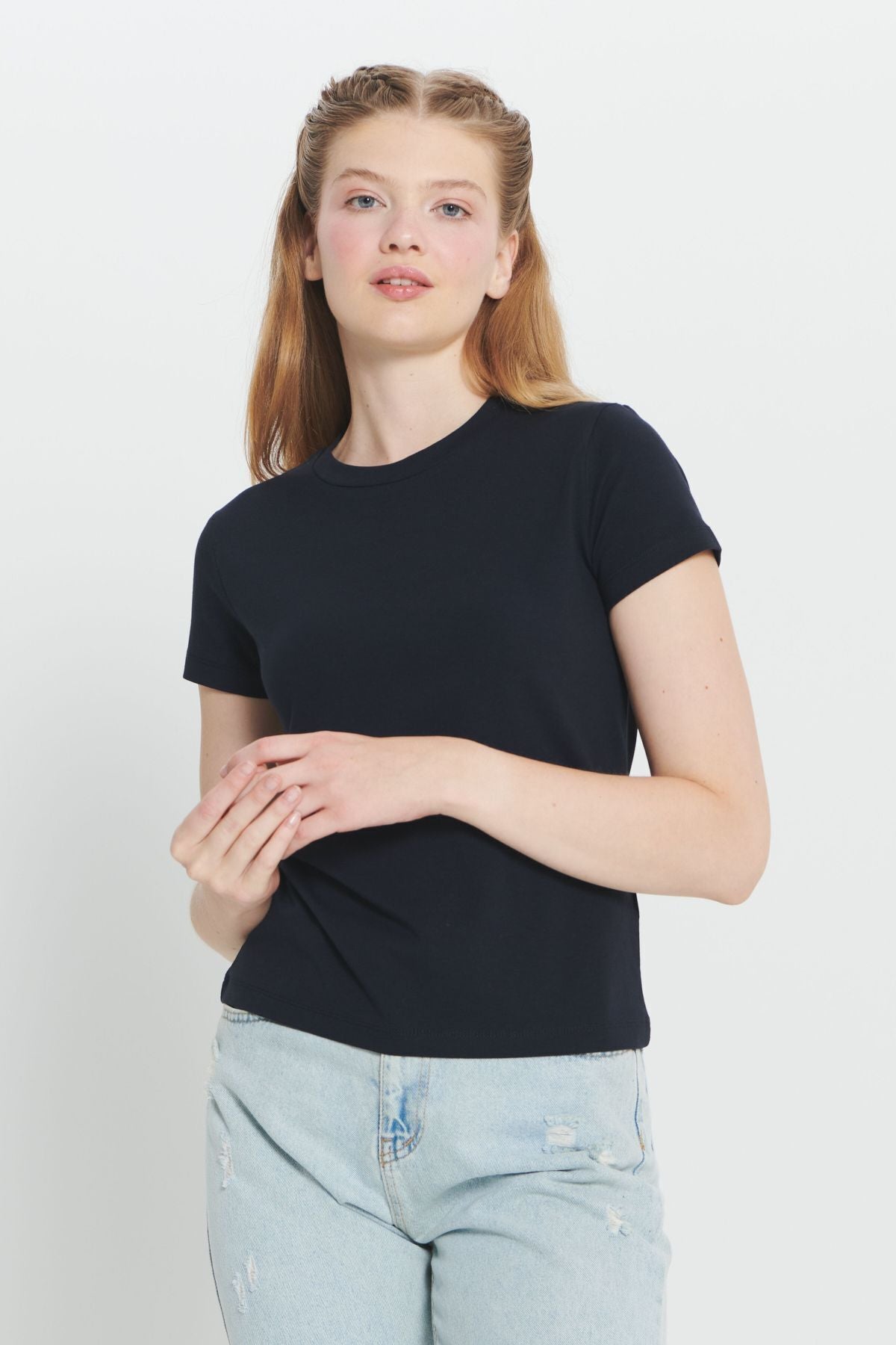 Woman Navy blue slim fit narrow cut cotton flexible bike collar t -shirt