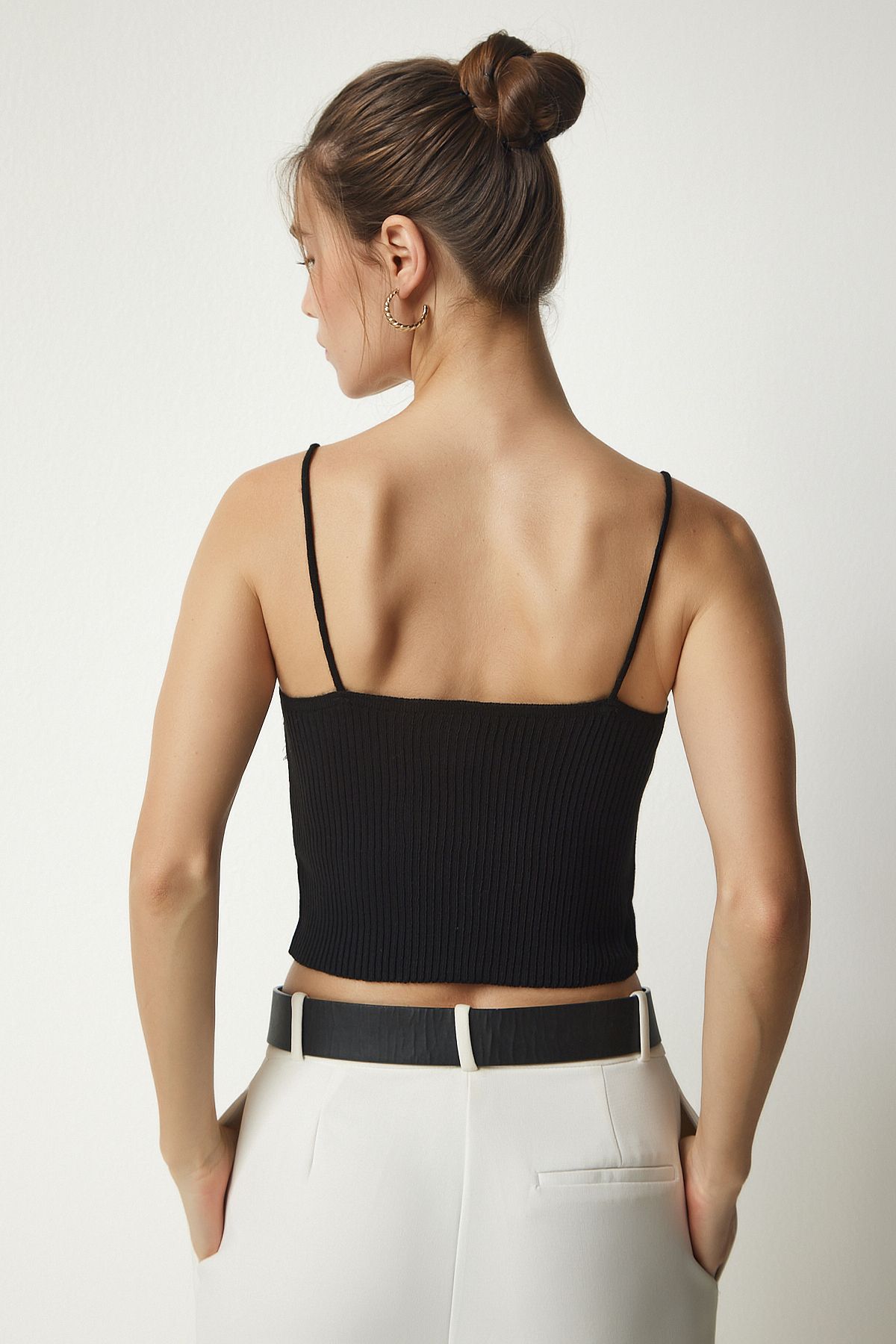 Female Black Conspuent Knitwear Crop Cardigan Team MT00143