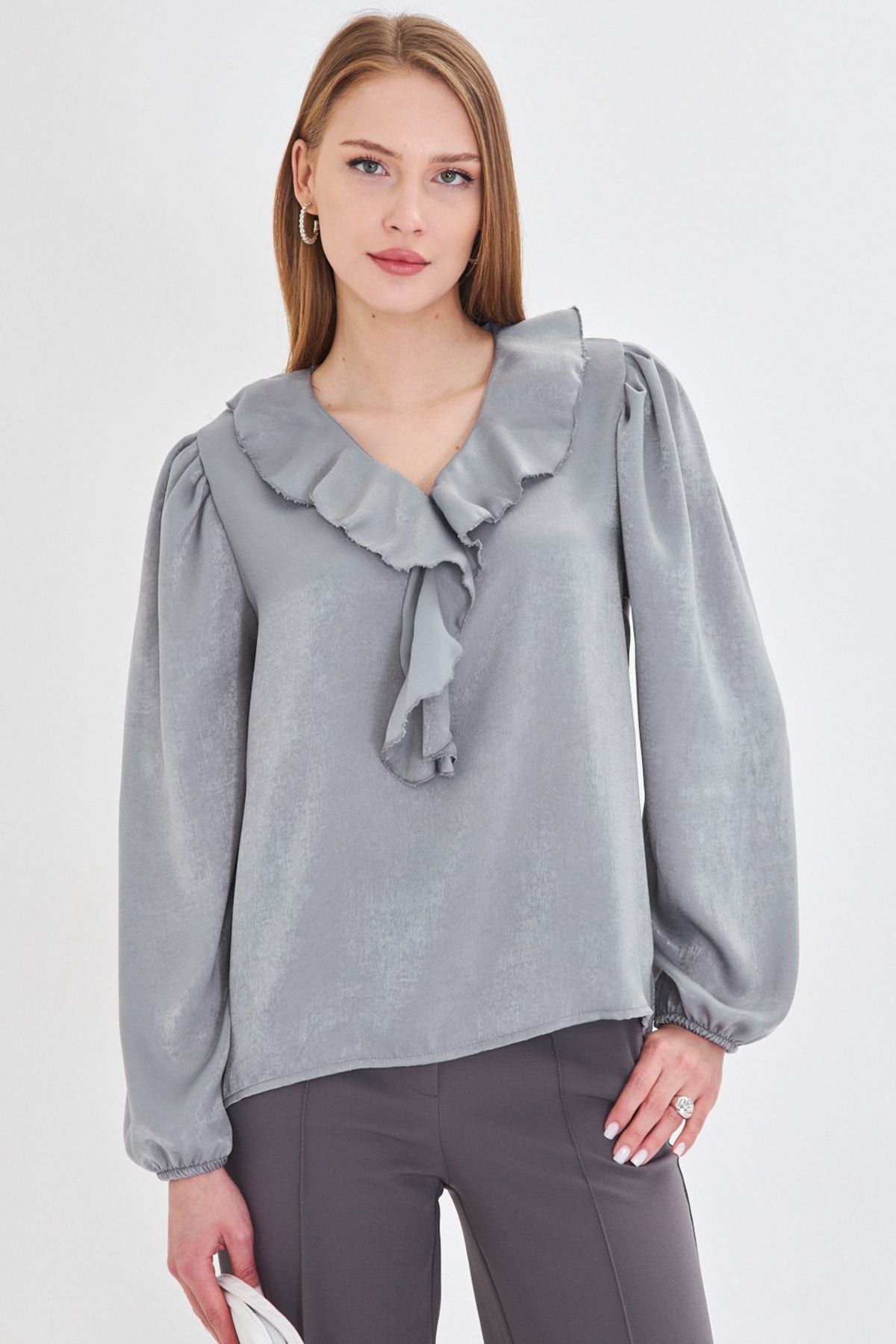 WOMEN LIGHT GRAY SIDE RISE SHOOTED HANDLED HAND RAST COTTON SATIN BLOSE ARM-22K001059