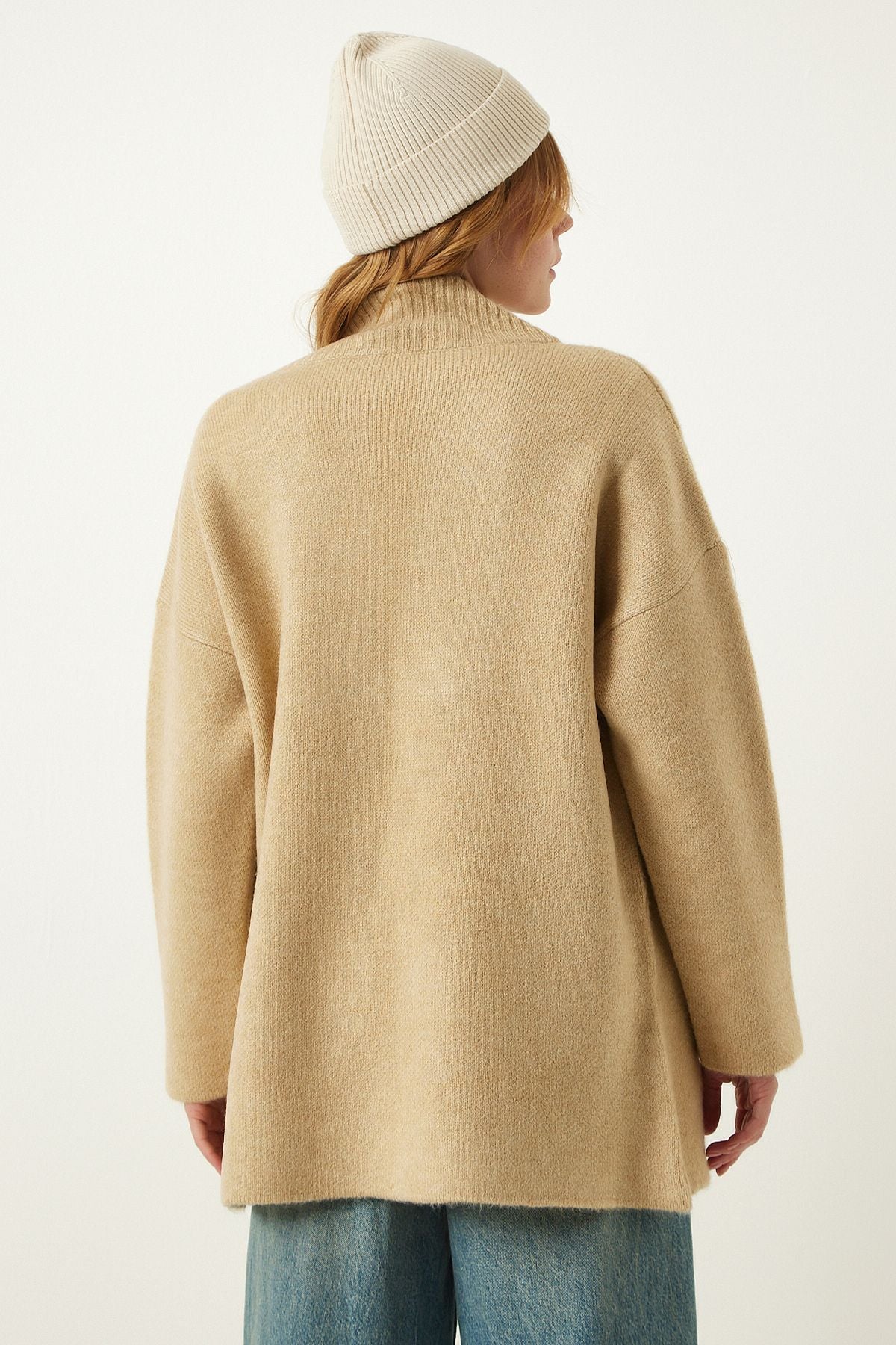 Female Biscuit Pocket Thick textured knitwear cardigan PF00063