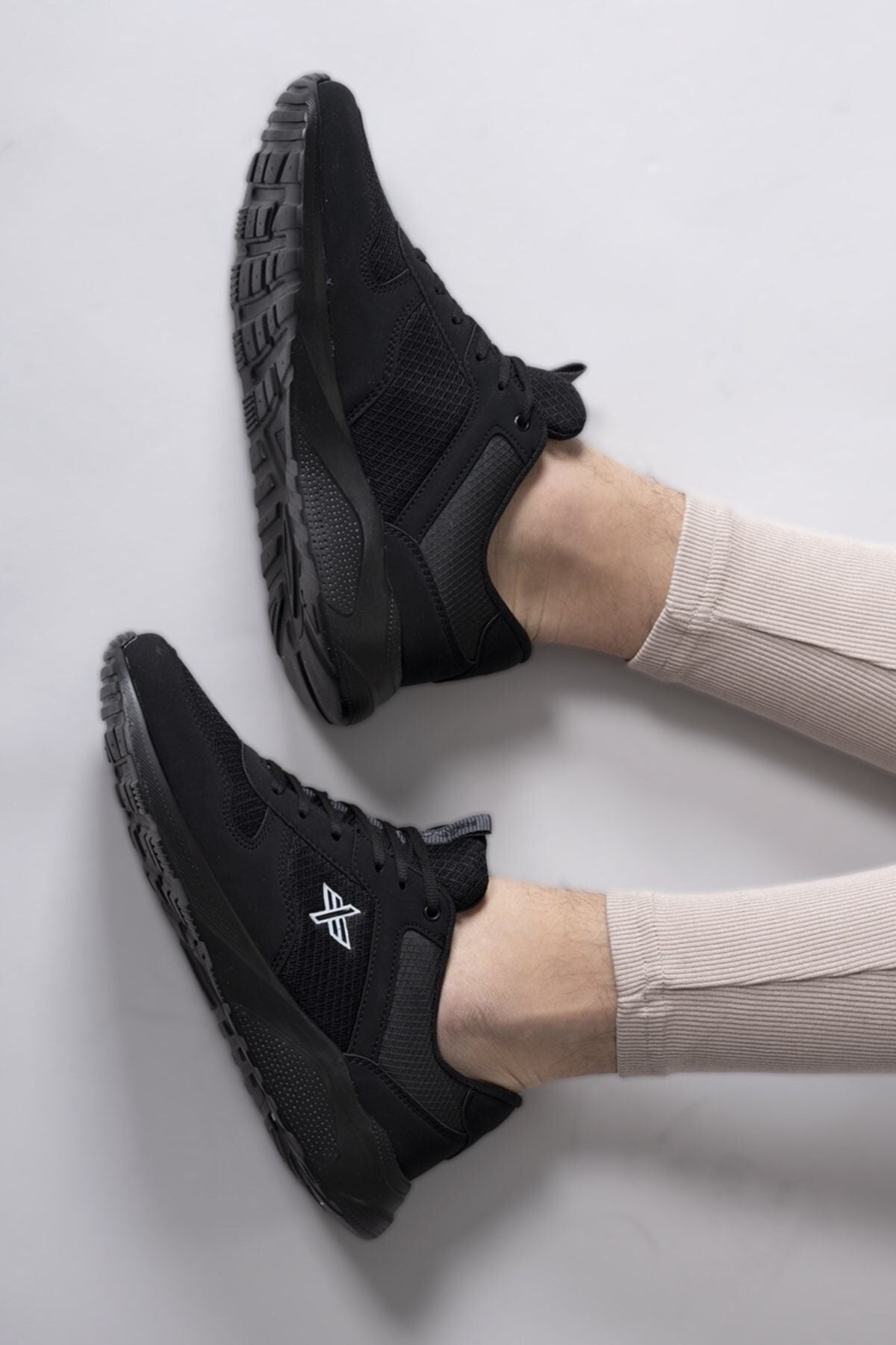 Super light black smoked unisex sneaker 00124039