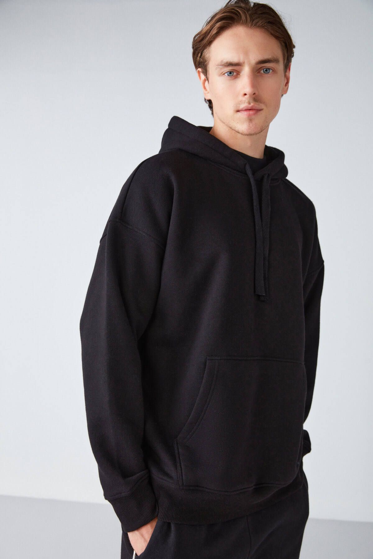 Steve Men's Sofat Fabric Cord with Oversizle Hooded Kangaroo Pocket Black Sweatshirt