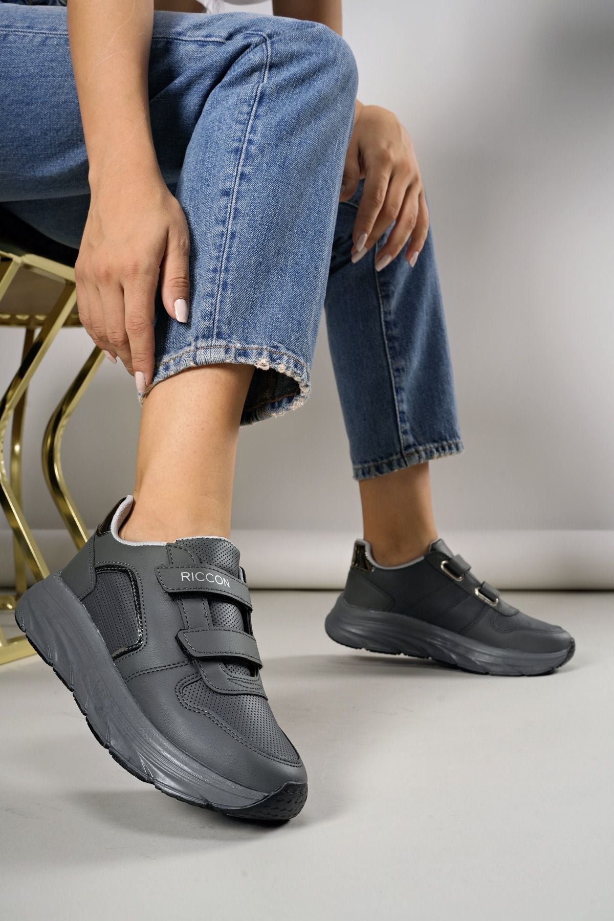 Female Sneaker 0012133 Smoke
