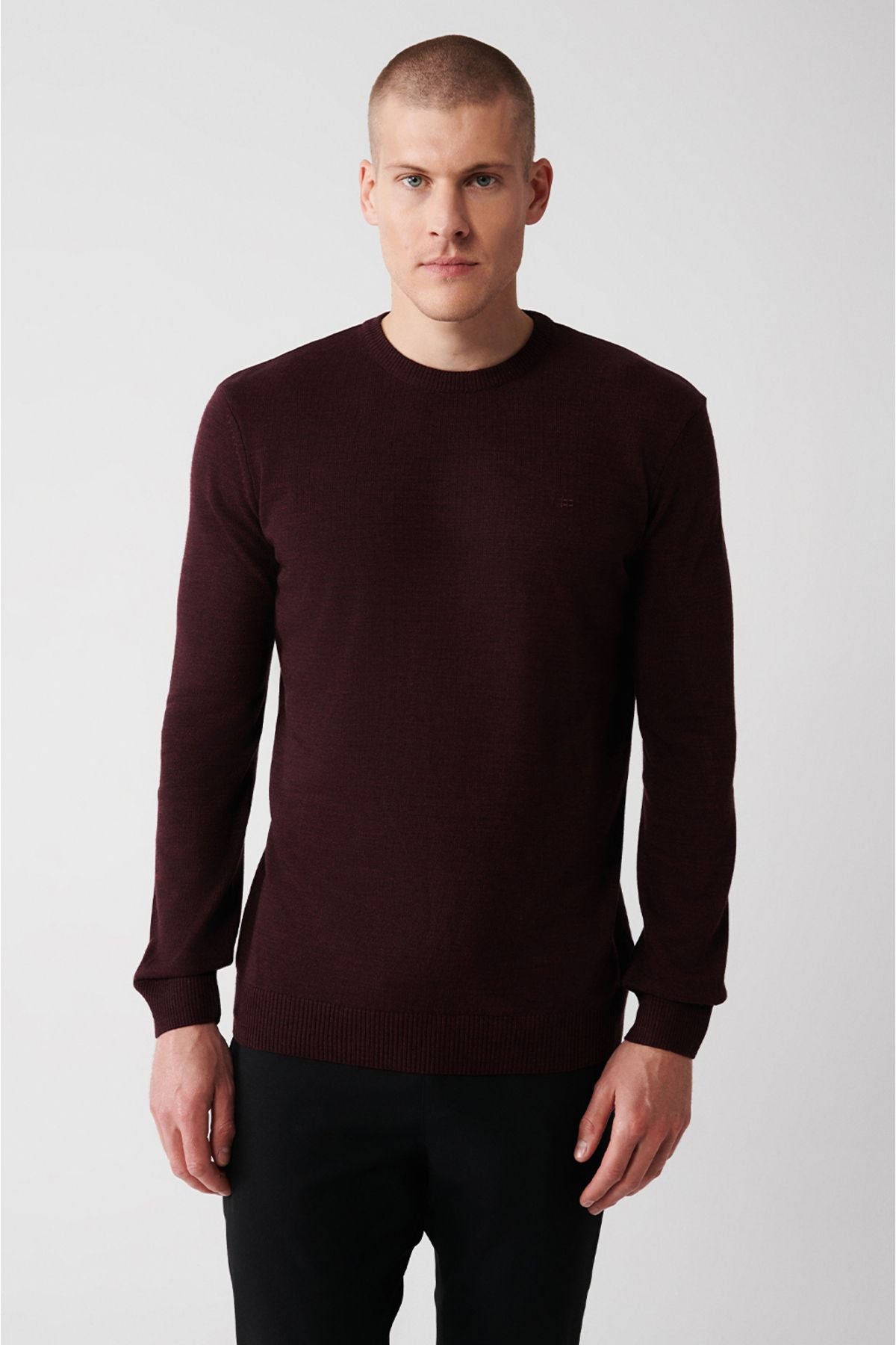 Men's burgundy bike collar hair -free knitwear sweater E005000