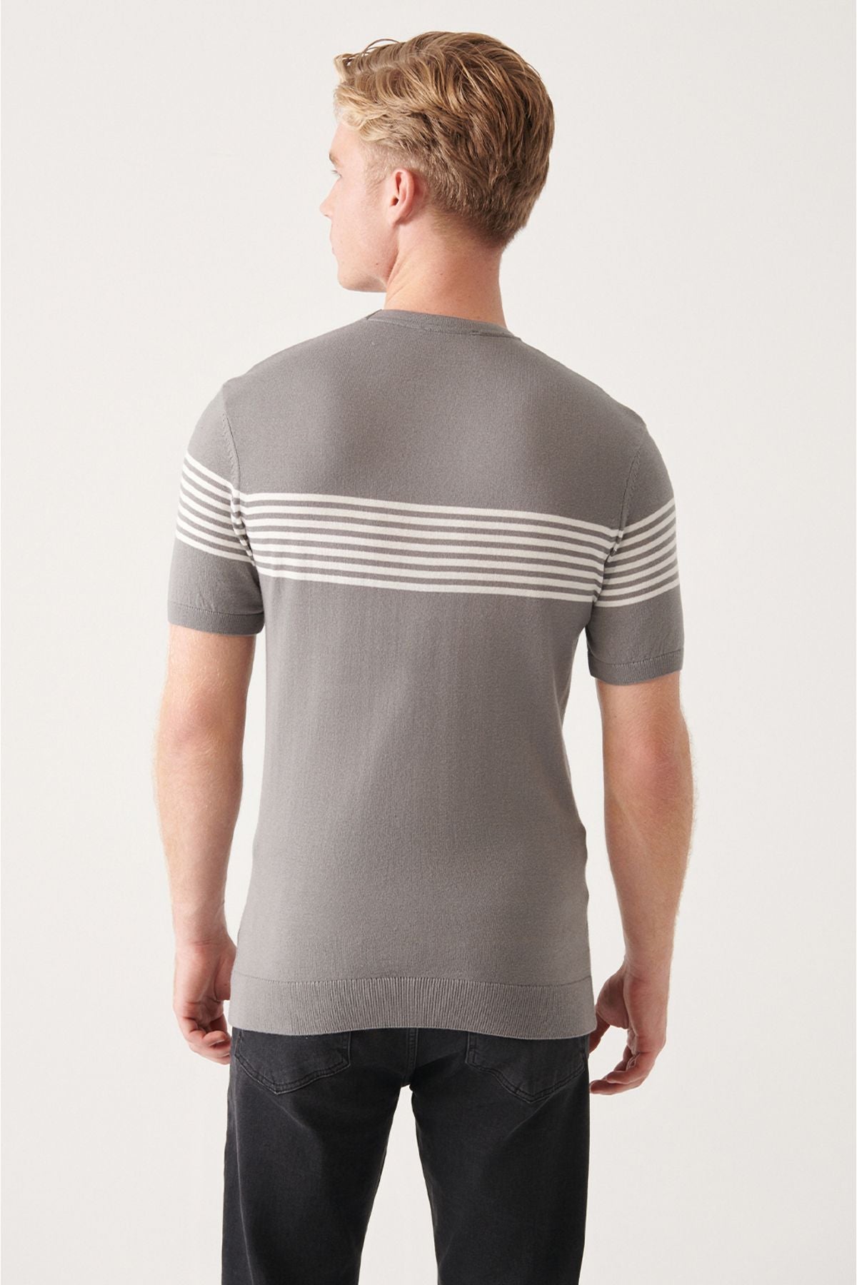 Men's gray bike collar chest and arm line detailed knitwear t-shirt a31y5116