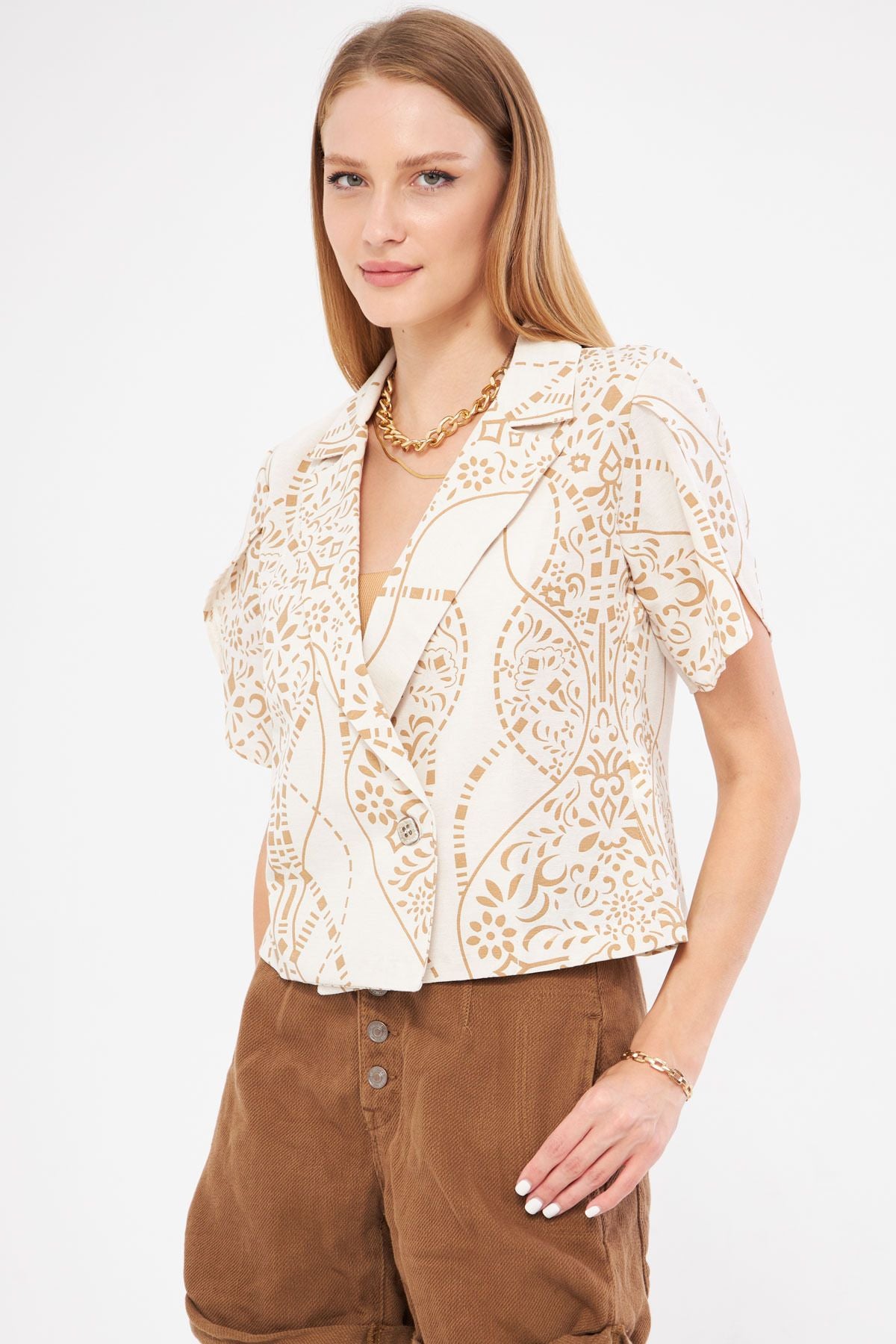 WOMEN OPEN MISSING FLY FLET-LEATED PATTERN Handle Slit Crop Short Sleeve Jacket ARM-24Y001095