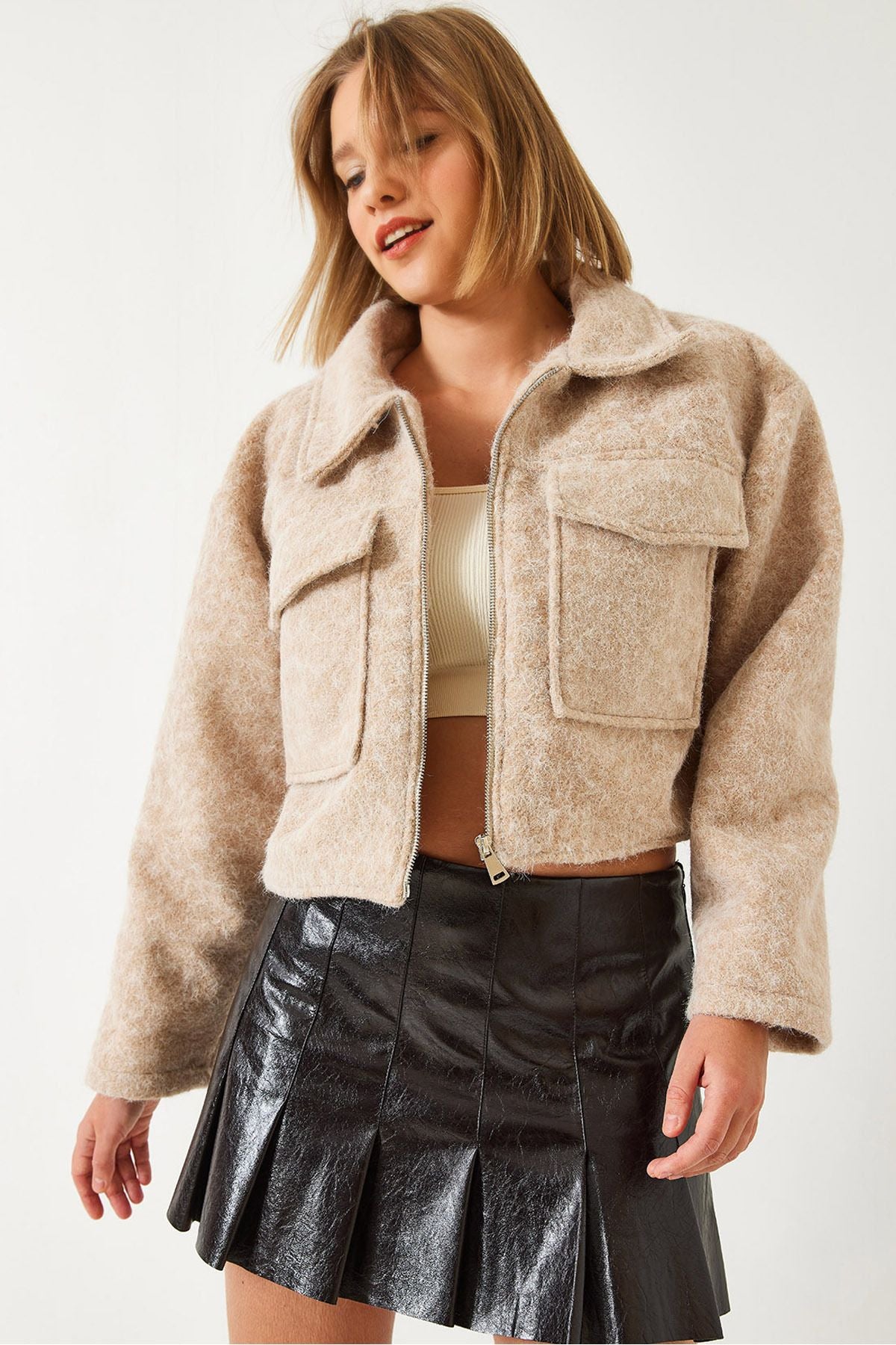 Female Double Pocket Crop Stamp Jacket 2638 602611101