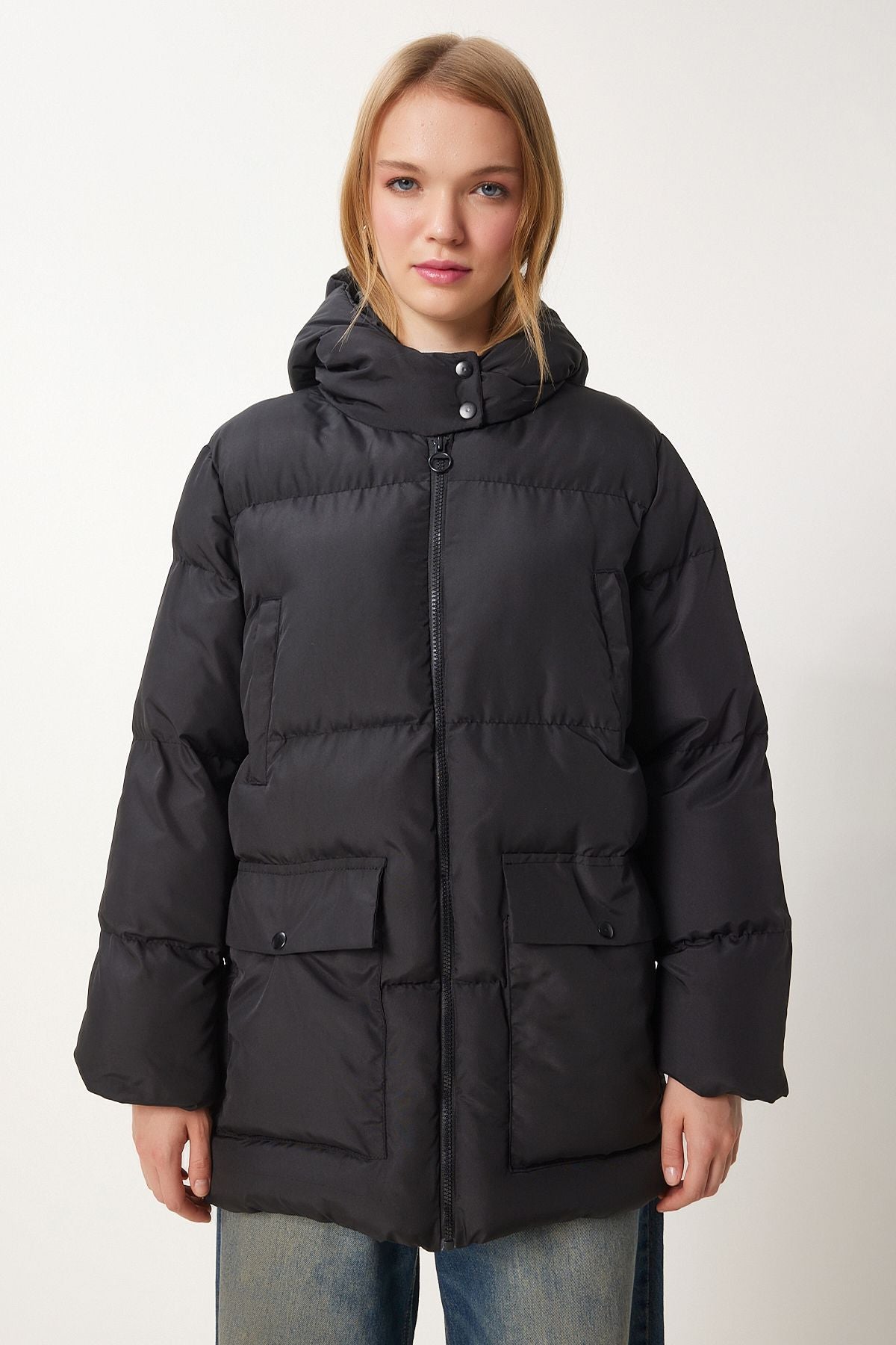 Female black hooded swelling coat HK00023