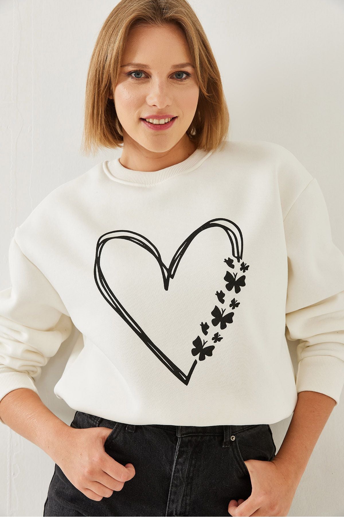 Female Printed Heart Detailed Bicycle Neck 3 Yarn Sweatshirt 60601026