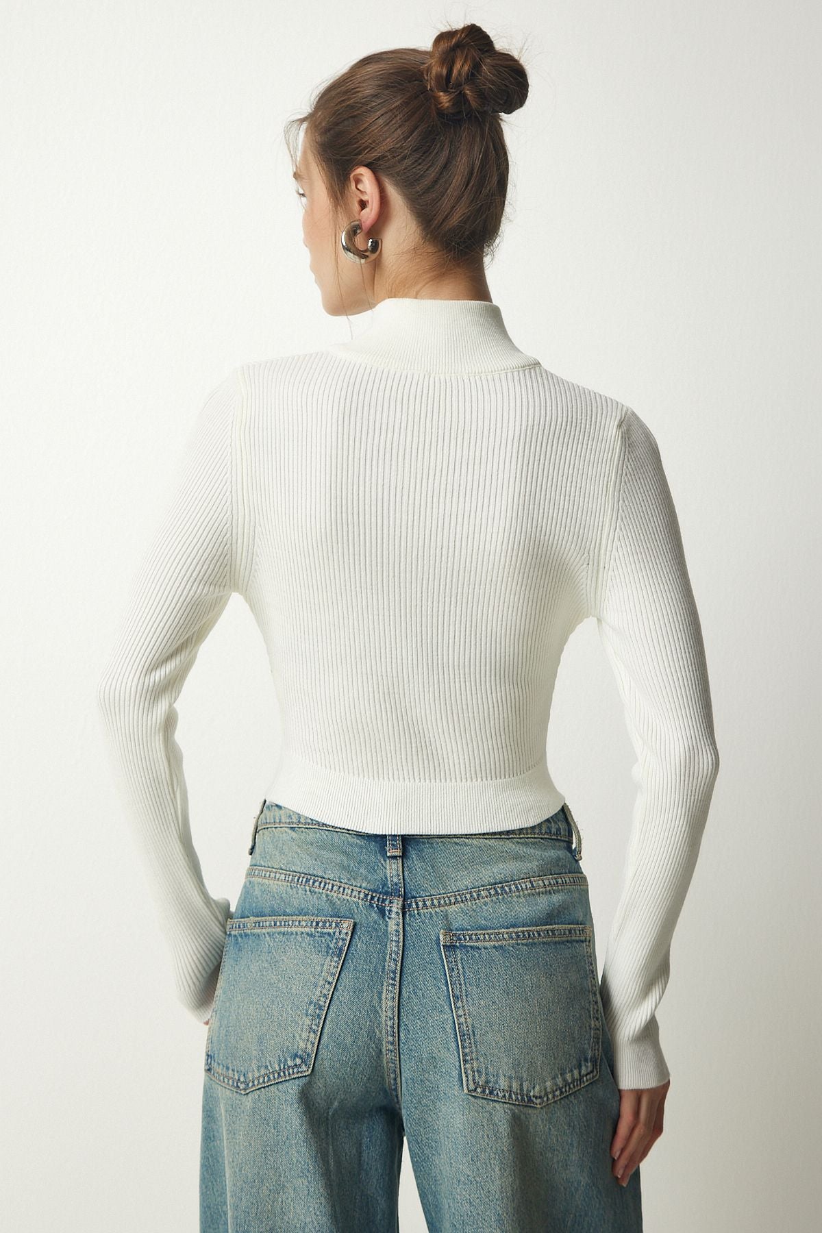 Female Ecru Zippered Crop Triko Sweater PF00027