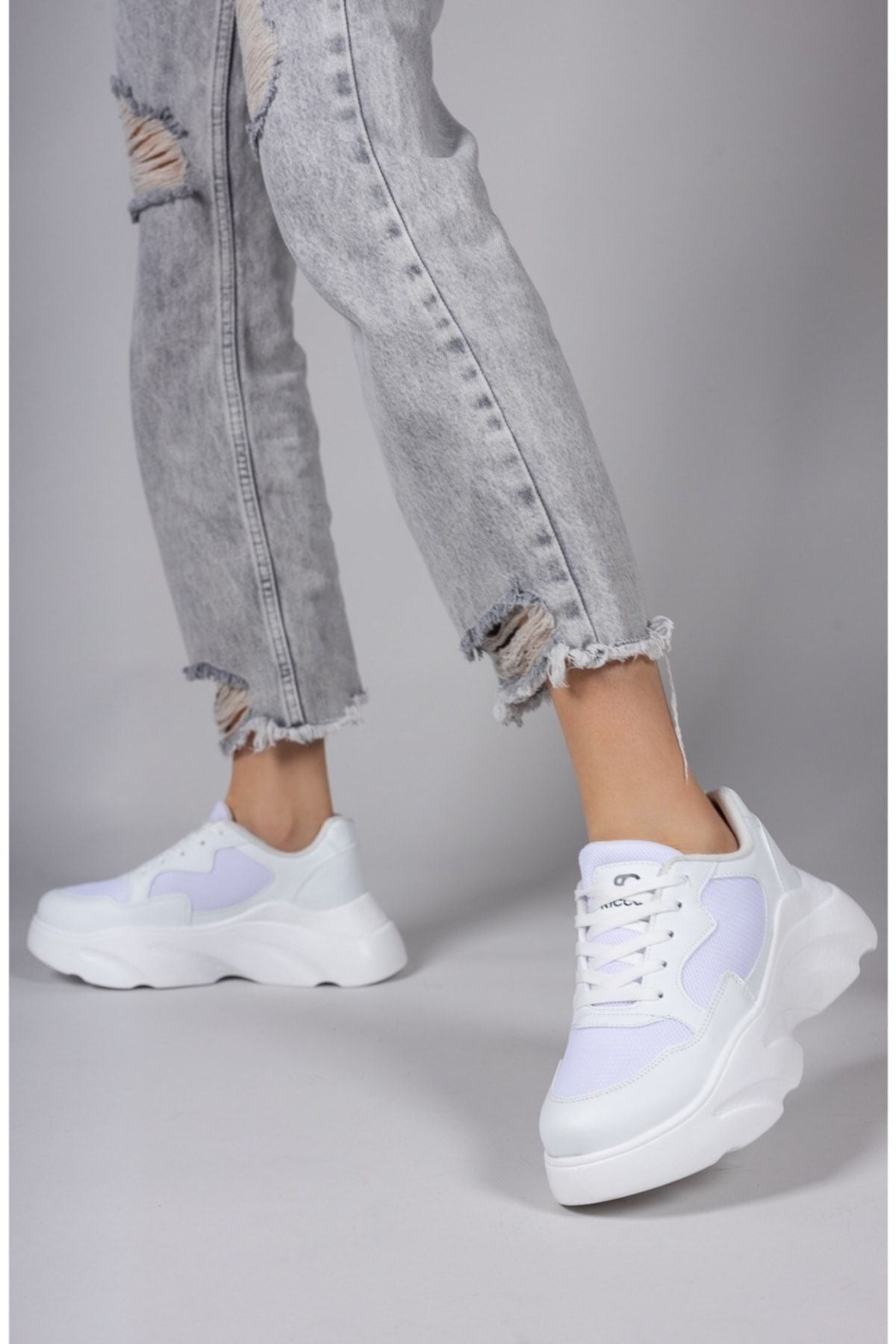 White Woman Sneaker 0012243