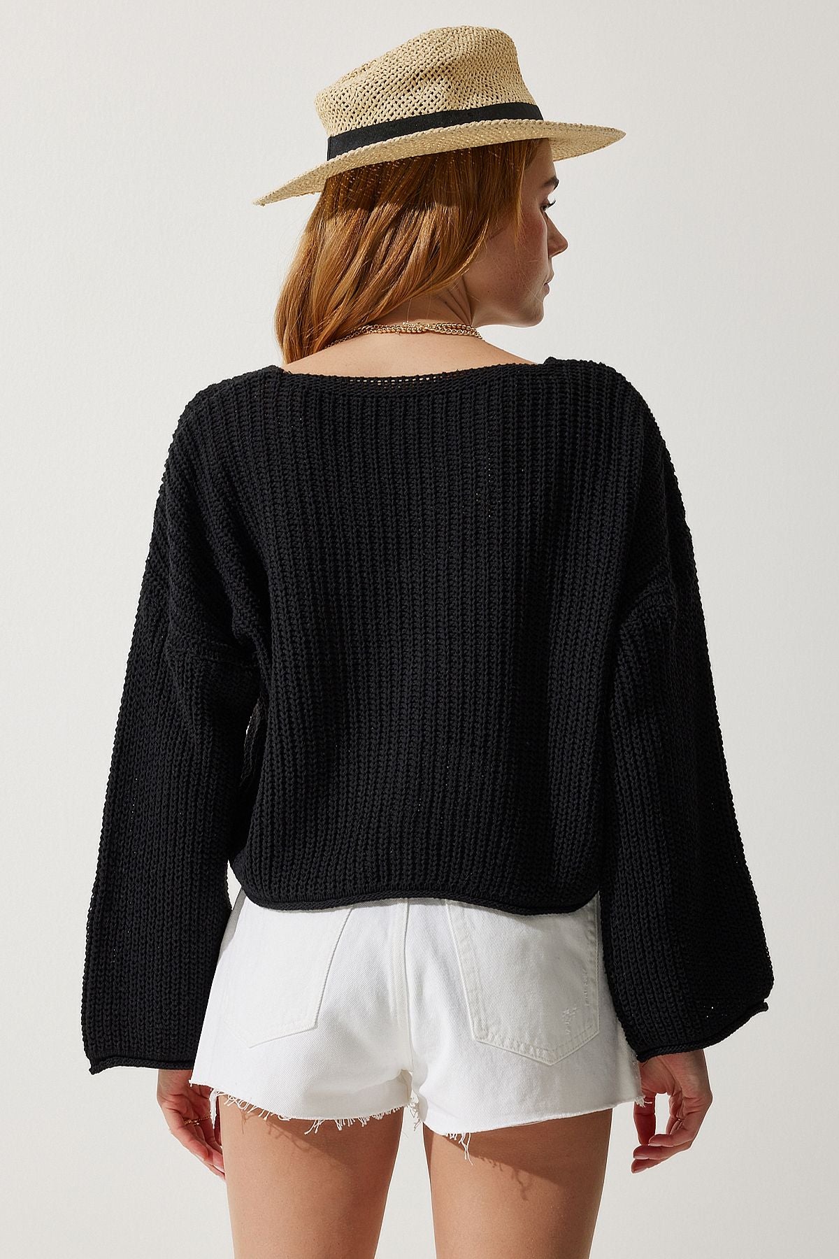 Female Black V -Neck Seasonal Crop Knitwear Cardigan MC00255